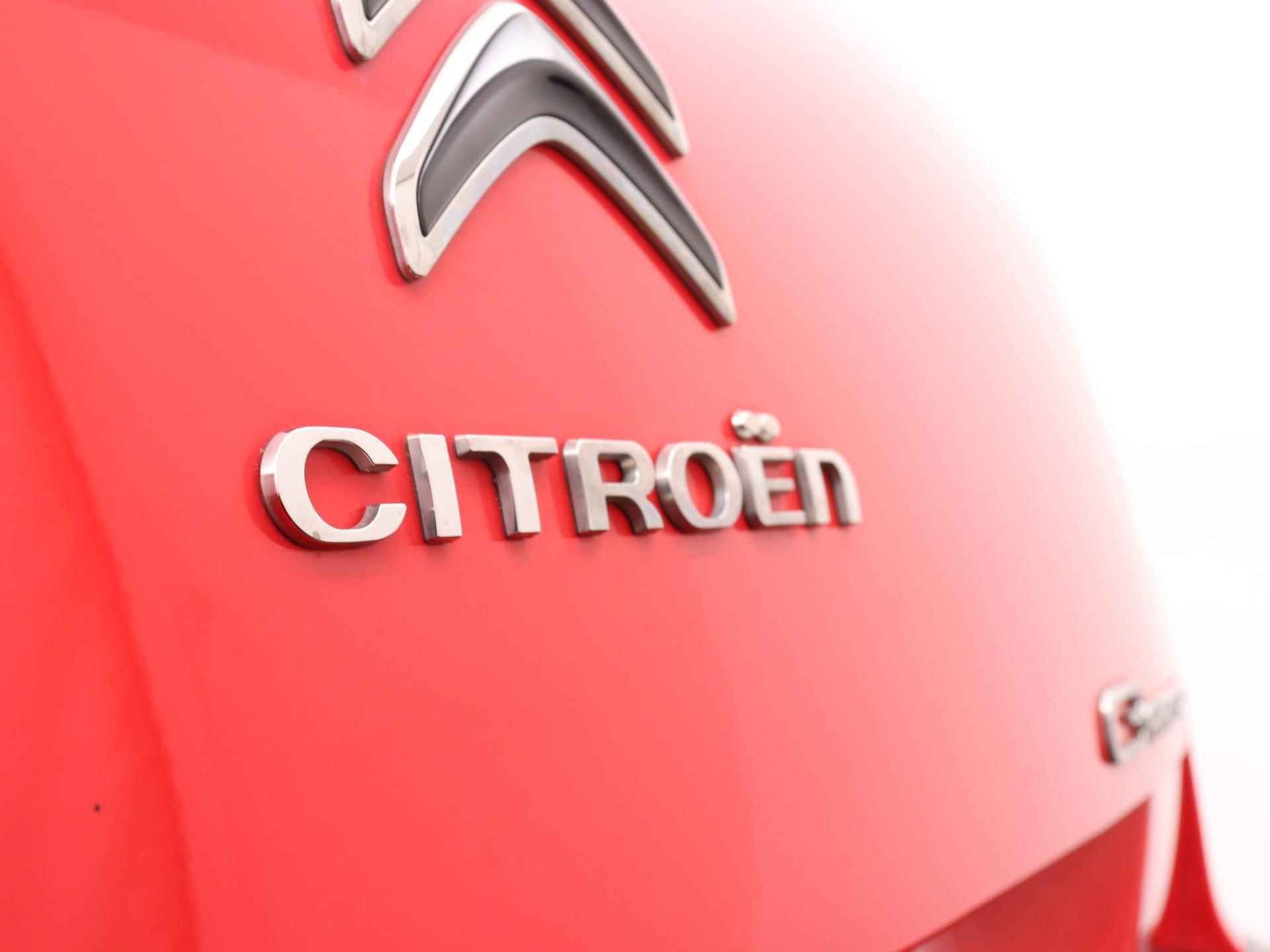 Citroen C3 Aircross Feel 82pk | Navigatie | Climate Control | Cruise Control | Parkeersensoren | Apple Carplay / Android Auto | DAB+ radio | Draadloze telefoonlader | Regensensor | Donker getint glas | Lage kilometerstand | 16" lichtmetalen velgen | - 27/35