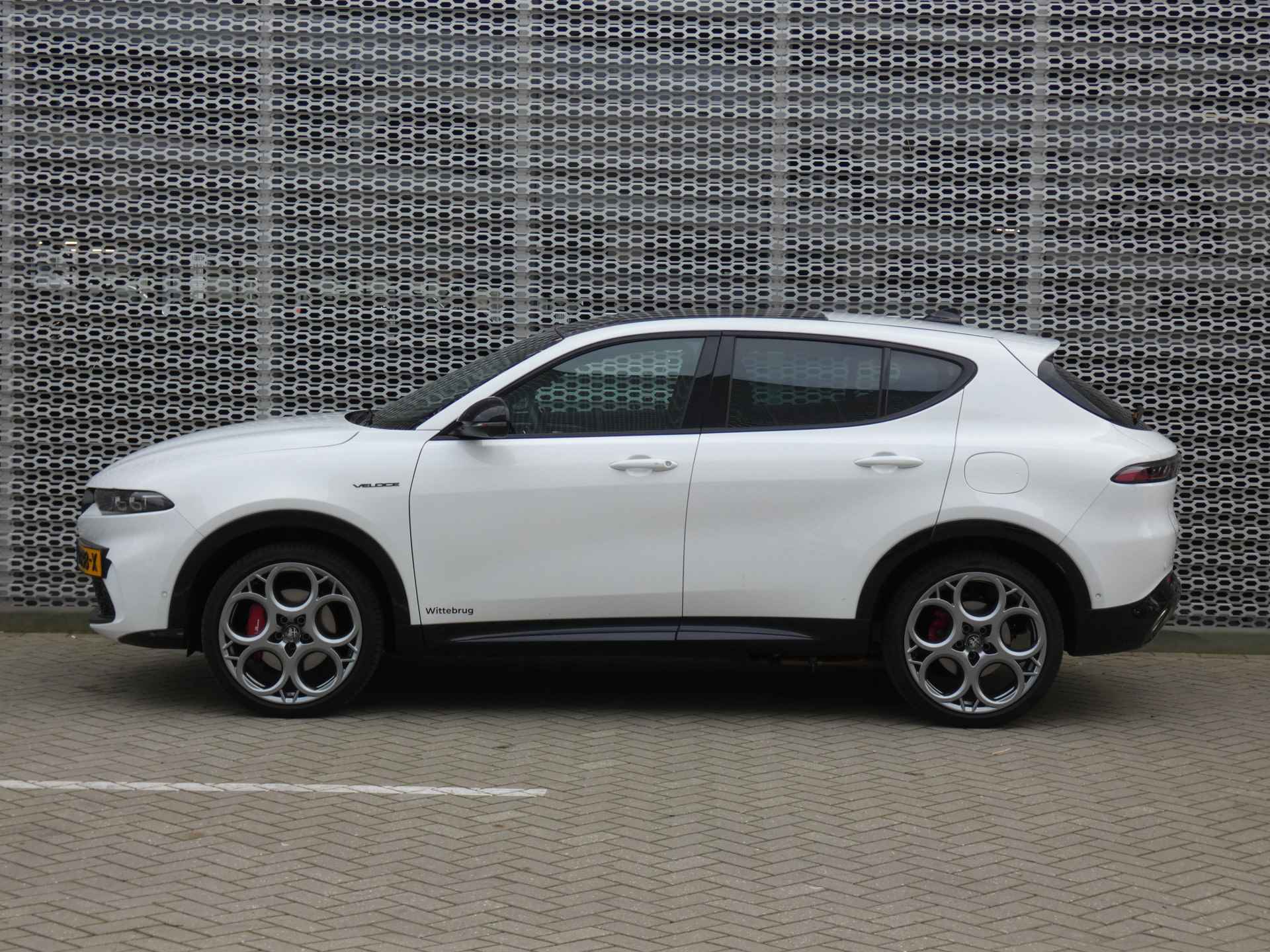 Alfa Romeo Tonale 1.3T 280PK Veloce PHEV | FULL OPTION | Schuifkantel/dak | Pack Technology | 20 INCH velgen | - 4/31