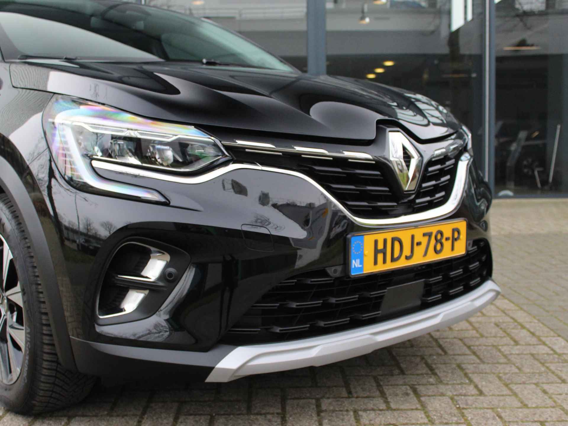 Renault Captur 1.3 TCe 140 EDC Techno AUTOMAAT / 9,3'' NAVI / 10,25'' COCKPIT / CAMERA / PDC / ADAPT. CRUISE / STOELV. / STUURV. / VOORRUITV. / CLIMATE / 17'' LMV ALL-SEASON - 14/60