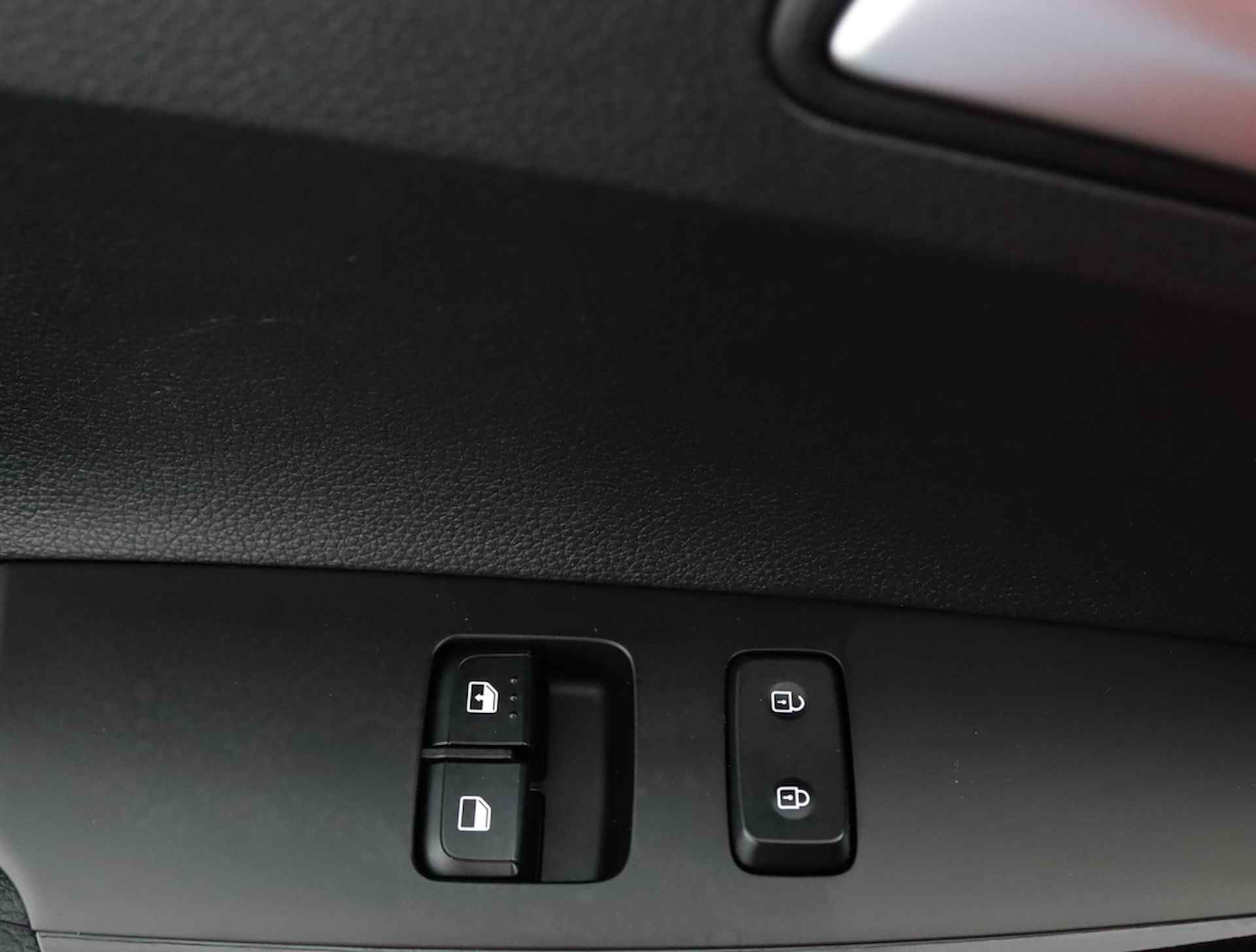 Kia Picanto 1.0 DPi ComfortLine - Radio - Bluetooth - Airco - Cruise Control - DAB - Fabrieksgarantie tot 11-2028 - 12/50