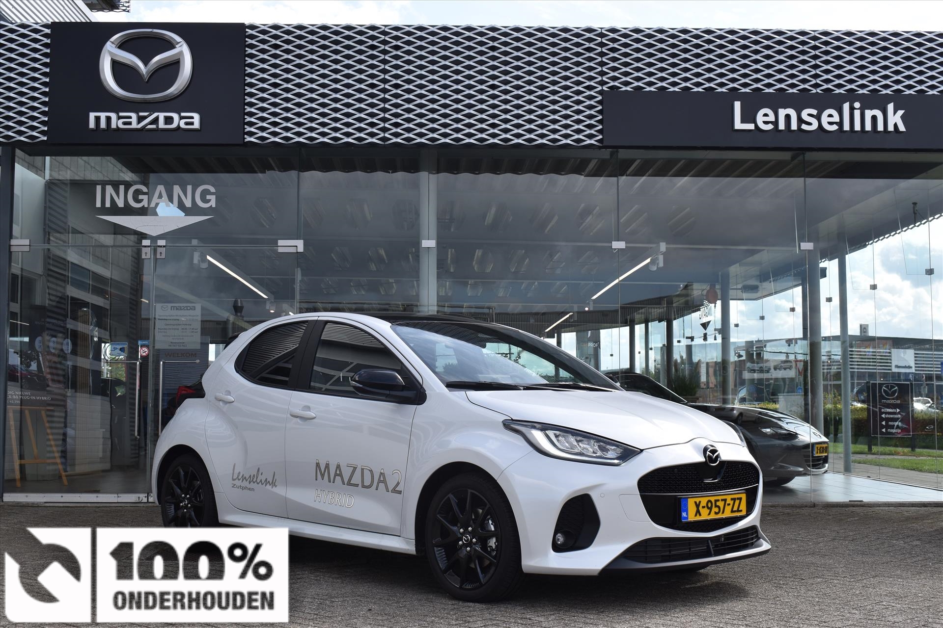 Mazda 2 Hybrid 1.5 Hybrid 116pk Homura Plus + Panodak | Demo | Navigatie | Half leder | 6 jaar fabrieksgarantie!