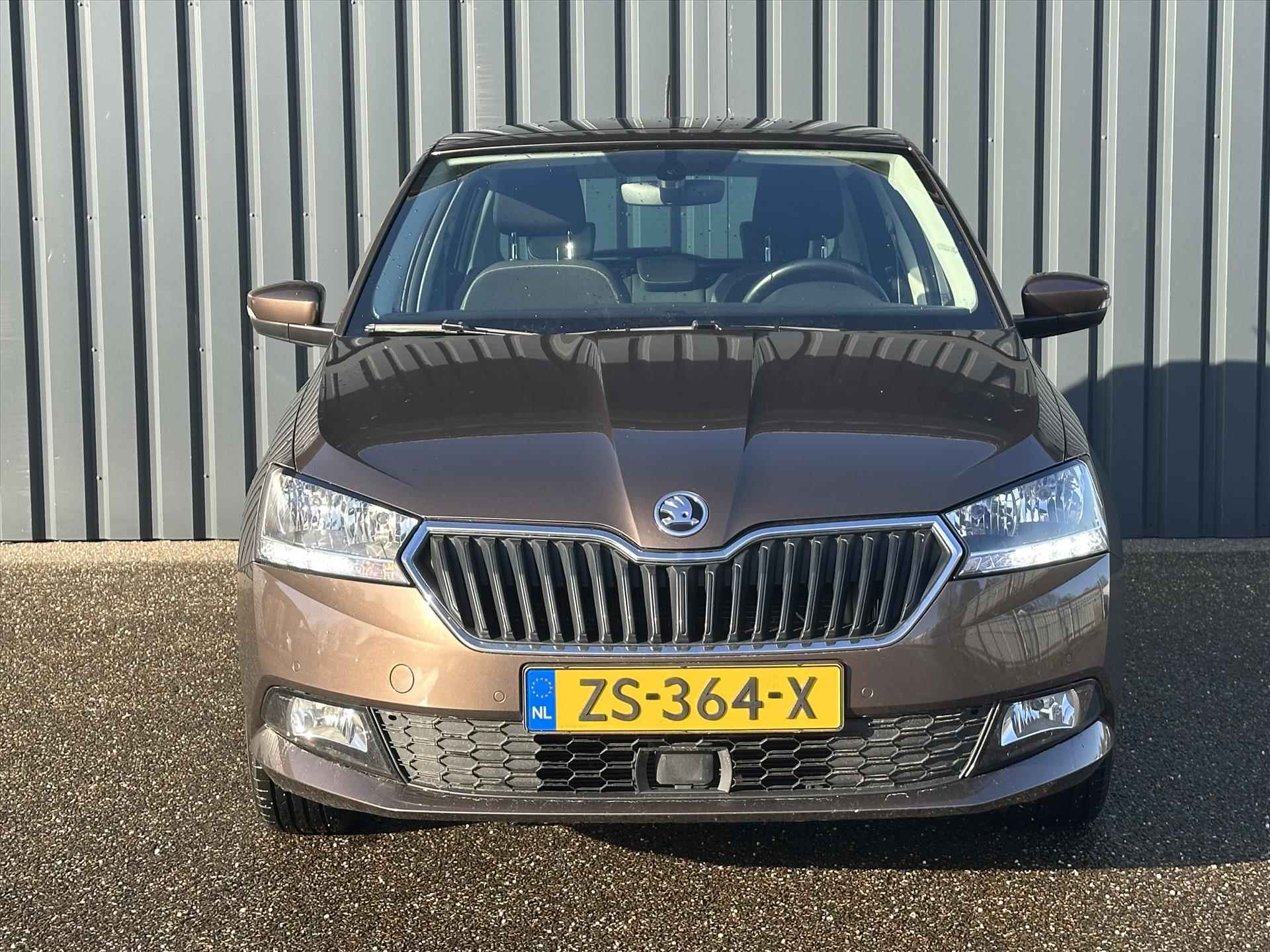 SKODA Fabia 1.0 TSI Greentech 95pk Style | Navigatie | Climate Control | Cruise Control | Parkeersensoren NL Auto - 8/37