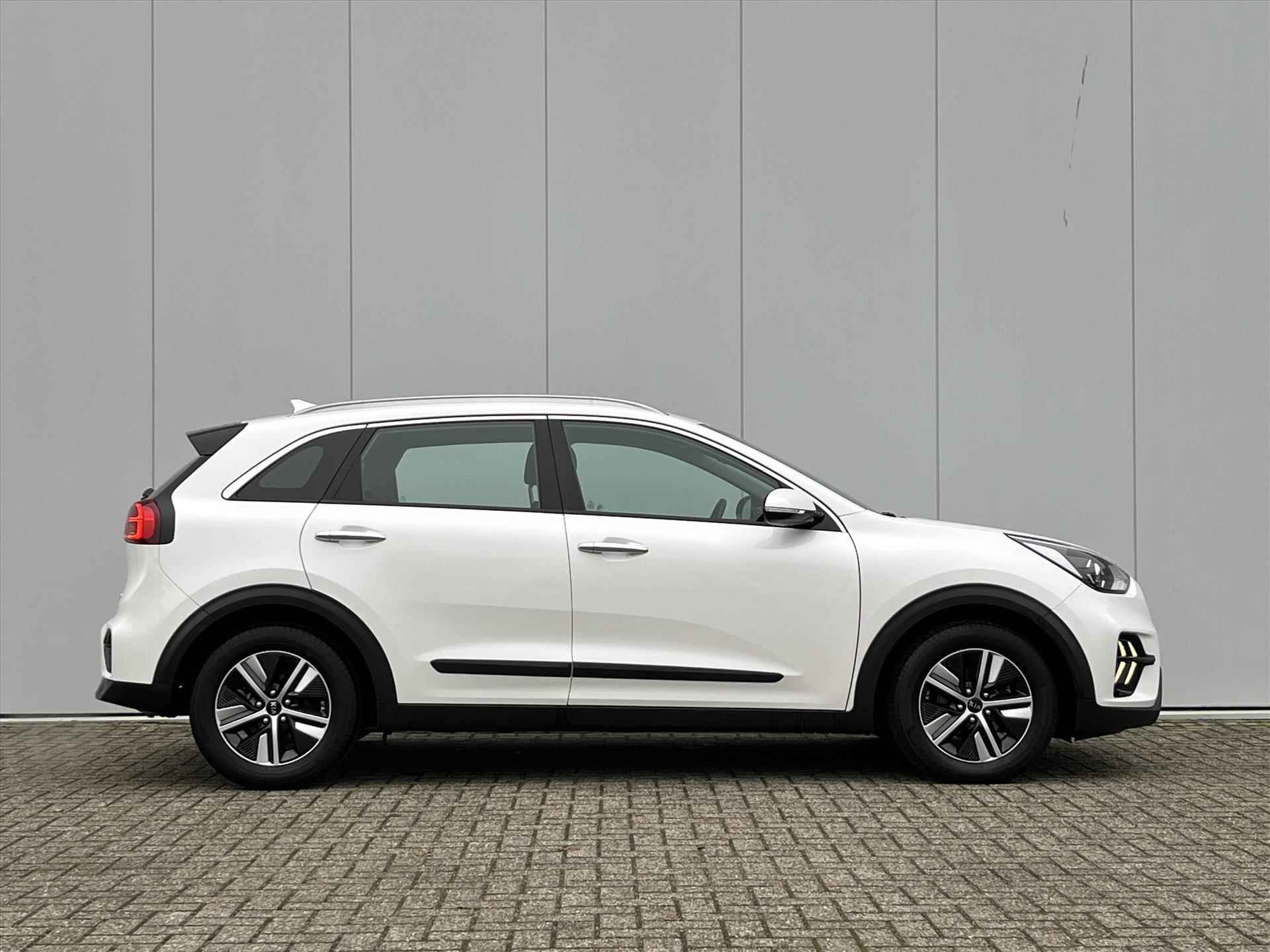 KIA Niro 1.6 GDi Hybrid 141pk DCT6 DynamicLine | Camera Achter | Adaptive Cruise Control | Automaat | Elektrische handrem| - 4/44