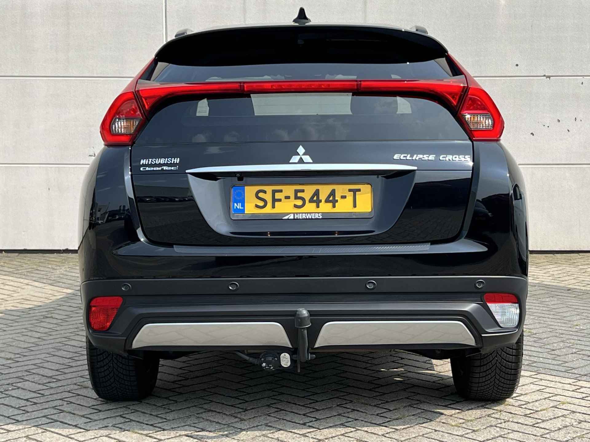 Mitsubishi Eclipse Cross 1.5 DI-T First Edition / Climate & Cruise Control / Dealer Onderhouden / Eerste Eigenaar / Trekhaak 1.600 KG Trekgewicht / 360 Graden Camera / - 20/36