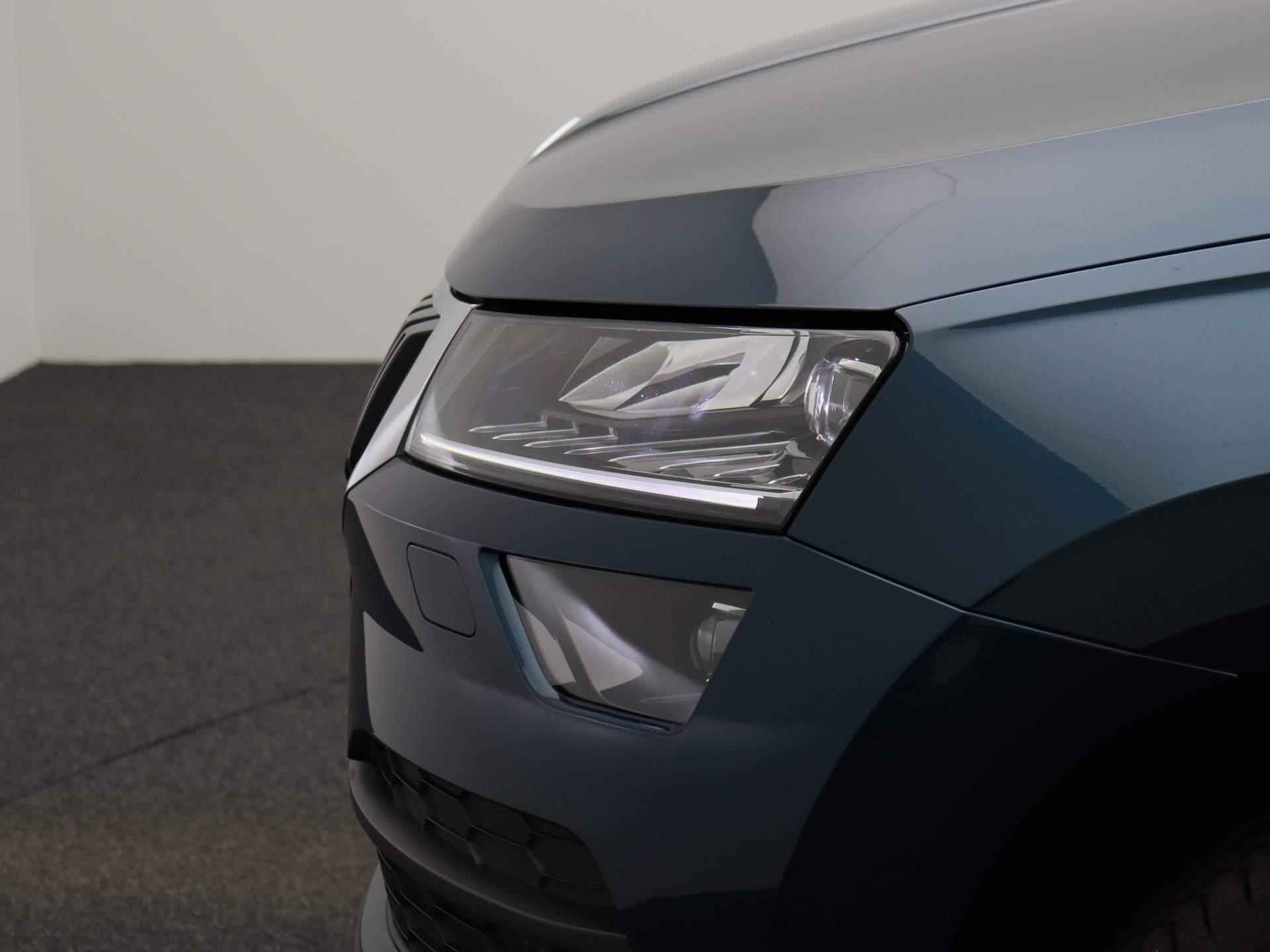 Skoda Karoq 1.5 TSI ACT Style Business 150 PK | Automaat | LED koplampen | Lederen bekleding | Navigatie | Achteruitrijcamera | Parkeersensoren | Cruise Control | Privacy Glass | Lichtmetalen velgen | - 16/38