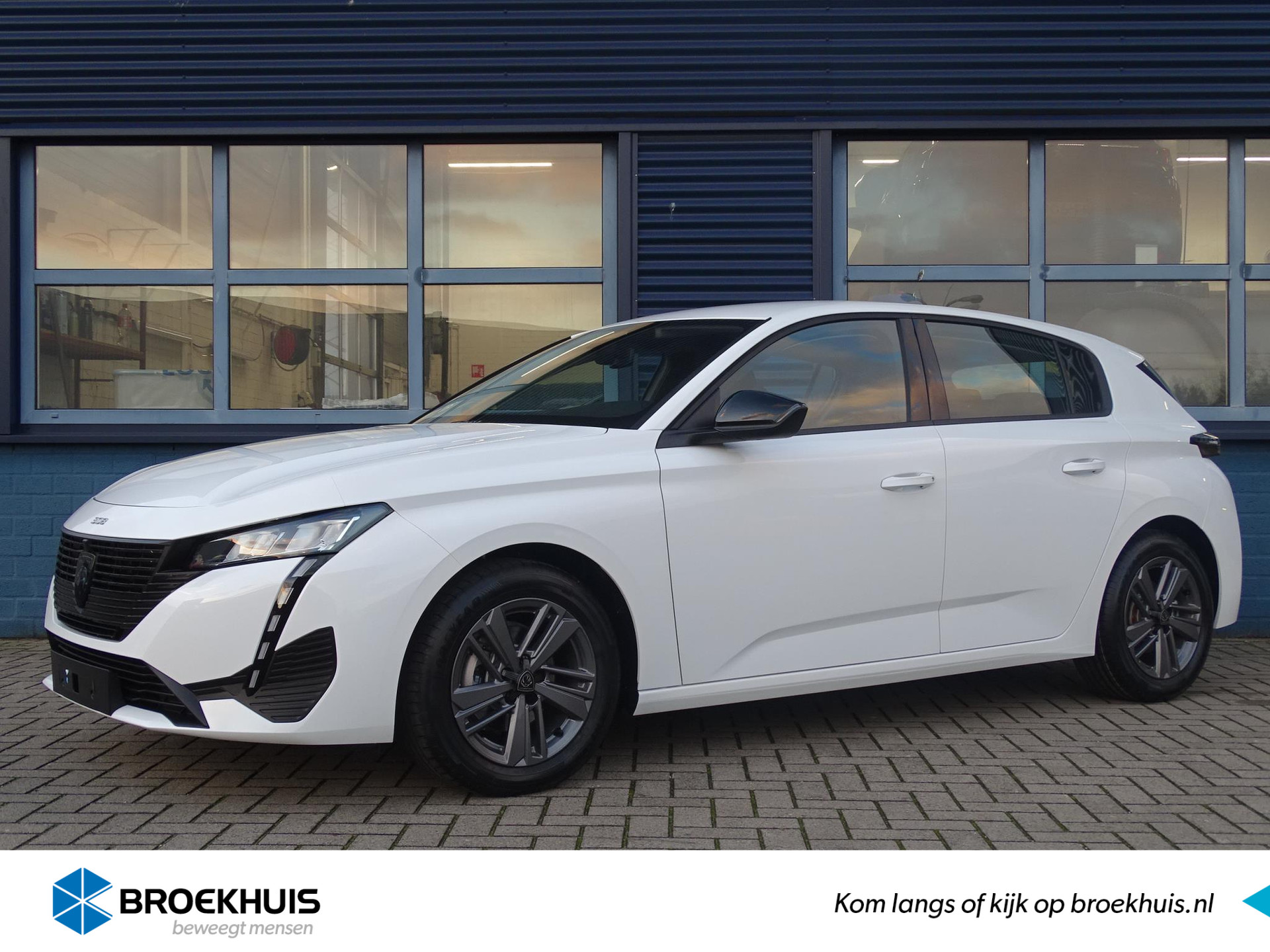 Peugeot 308 1.2 PureTech Active Pack Business EAT8 Automaat ,Trekhaak, navigatie, stoelverwarming , climate regeling