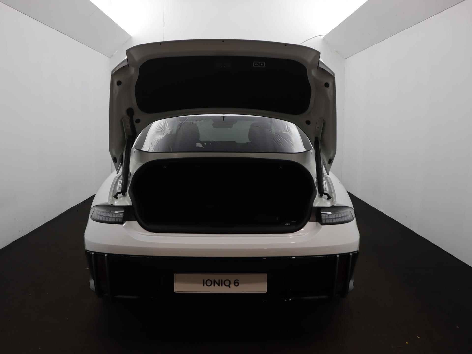 Hyundai IONIQ 6 First Edition AWD 77 kWh | 20 inch | Panoroma dak | Bose Sound | Memory seats | Relax seats | - 28/29
