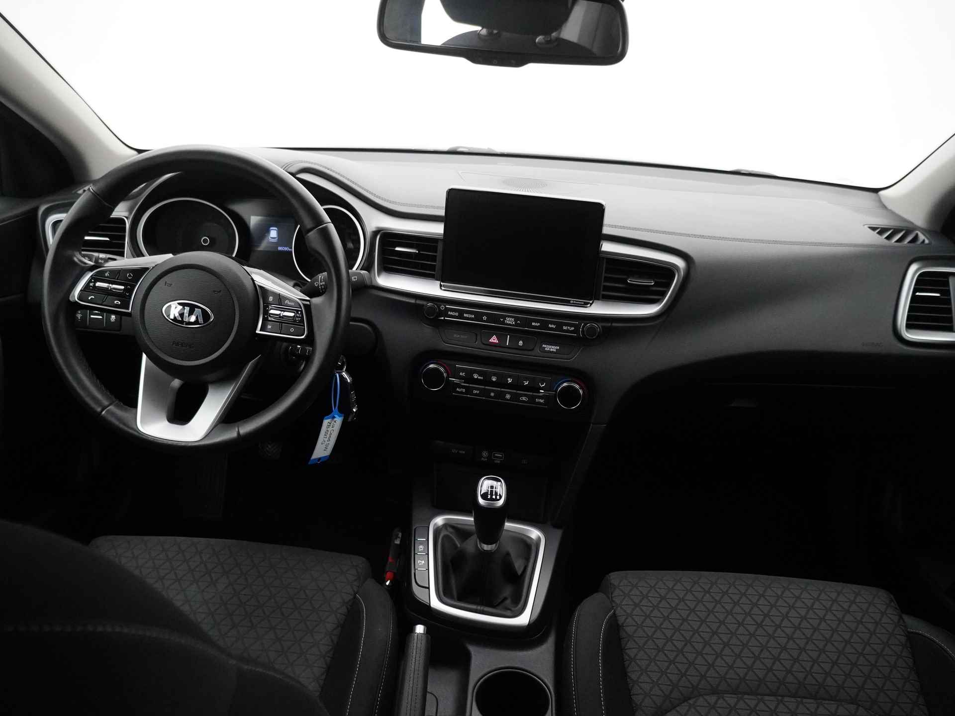 Kia Ceed Sportswagon 1.0 T-GDi DynamicLine - Navigatie - Camera - Climate control - Cruise control - Fabrieksgarantie tot 04-2026 - 38/49