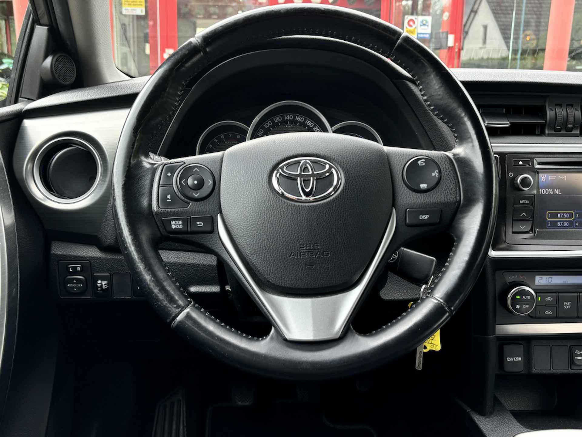 Toyota Auris 1.3 Business | Navigatie | Camera | Afn. Trekhaak - 11/27