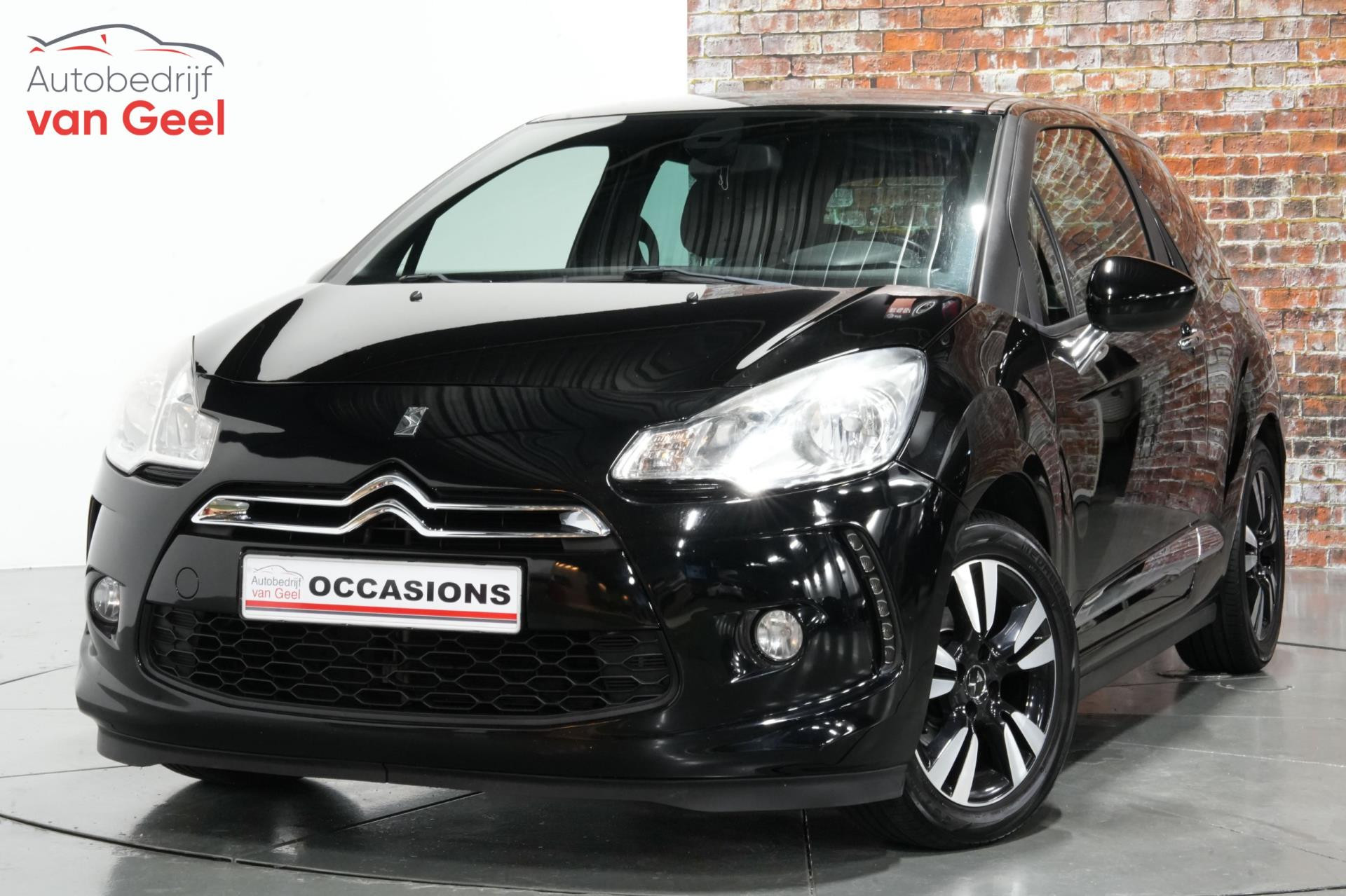 DS 3 1.2 PureTech So Chic I Navi I Cruise controle I Rijklaarprijs