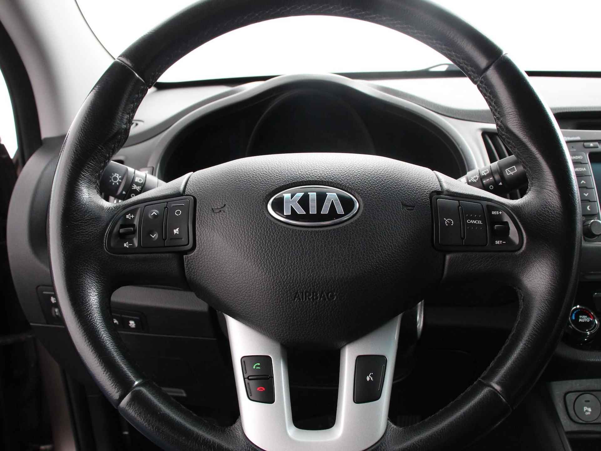 Kia Sportage 1.6 GDI 20th Anniversary  | Navigatie | Airco | Parkeersensor achter | Camera | Handel/ Export ! - 15/38