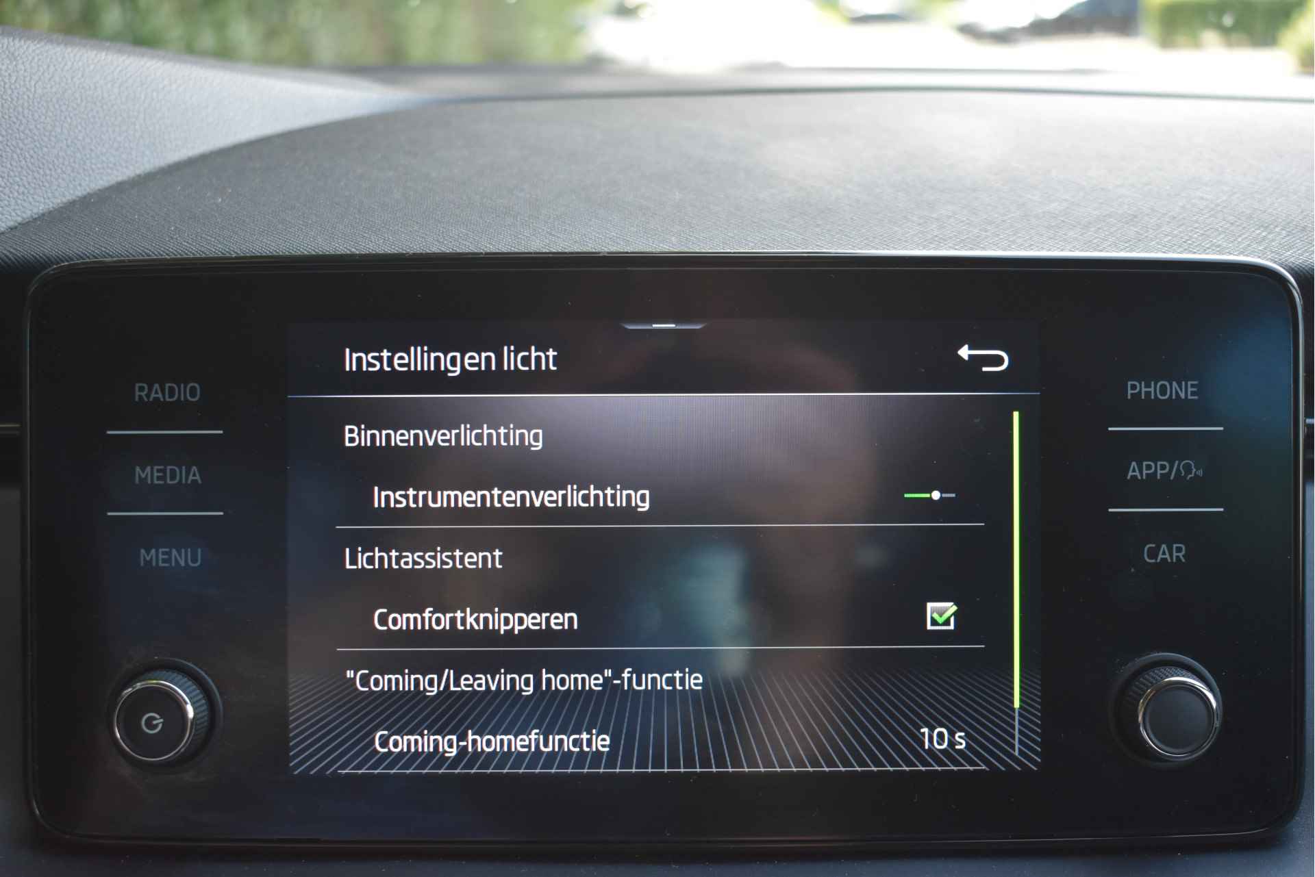 Škoda Scala 1.0 TSI Ambition | NL-Auto | Trekhaak | Carplay | DAB | Cruise Cont | Airco | Full LED | NAP - 49/59