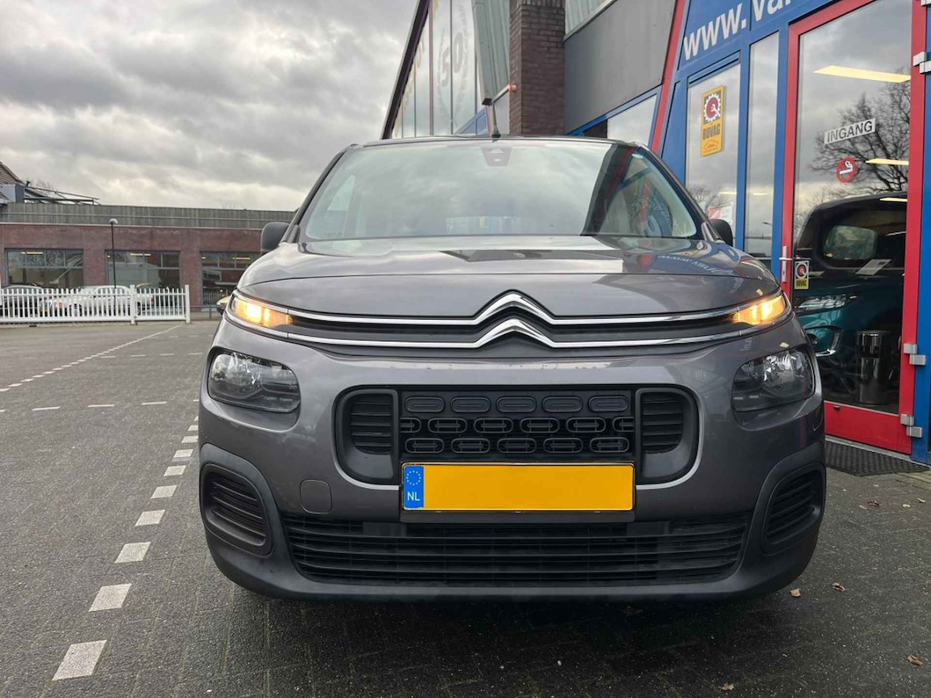 CITROEN Berlingo 1.2 110pk 5-Persoons Airco  bj2019 - 19/22