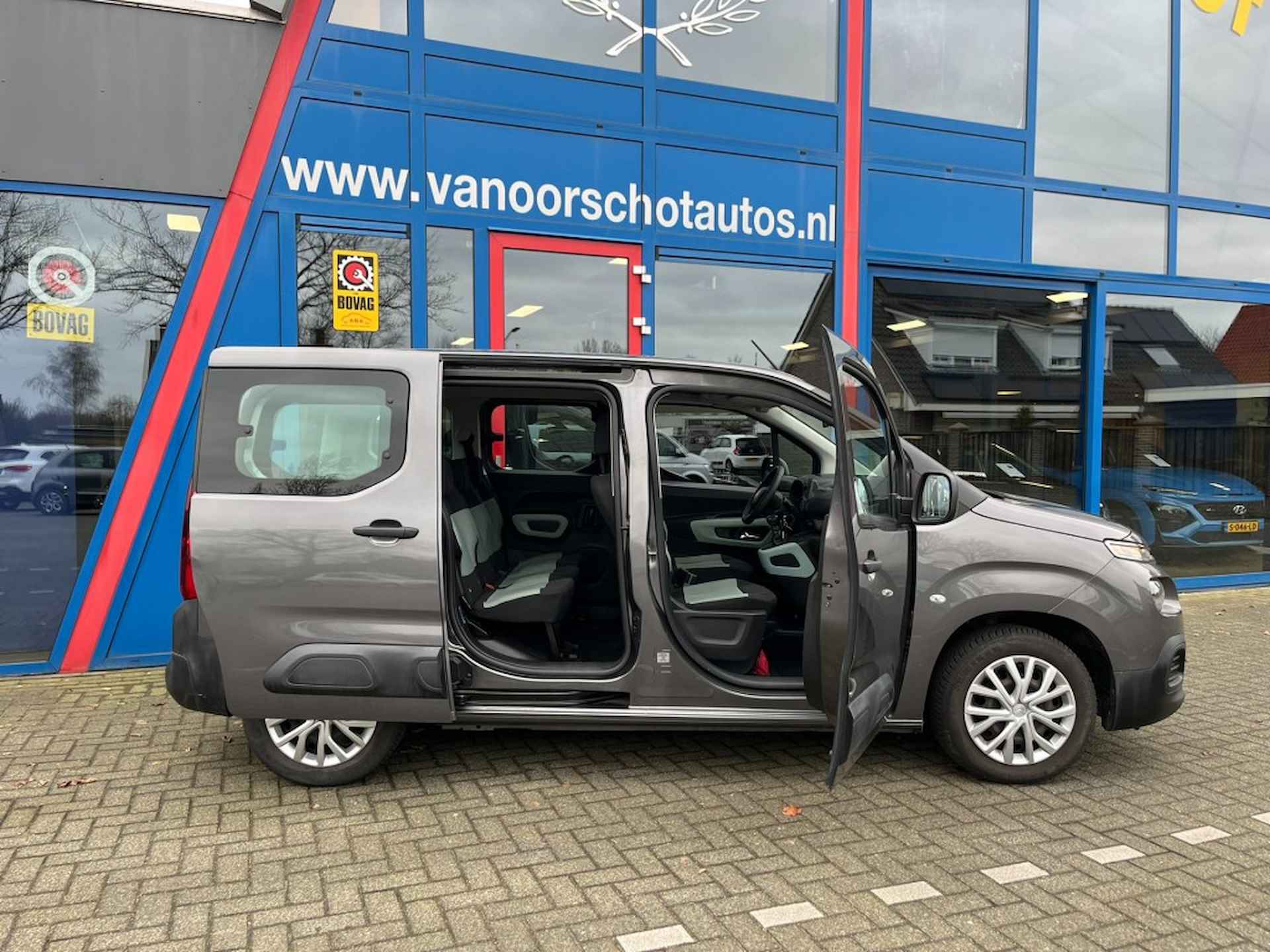 CITROEN Berlingo 1.2 110pk 5-Persoons Airco  bj2019 - 17/24