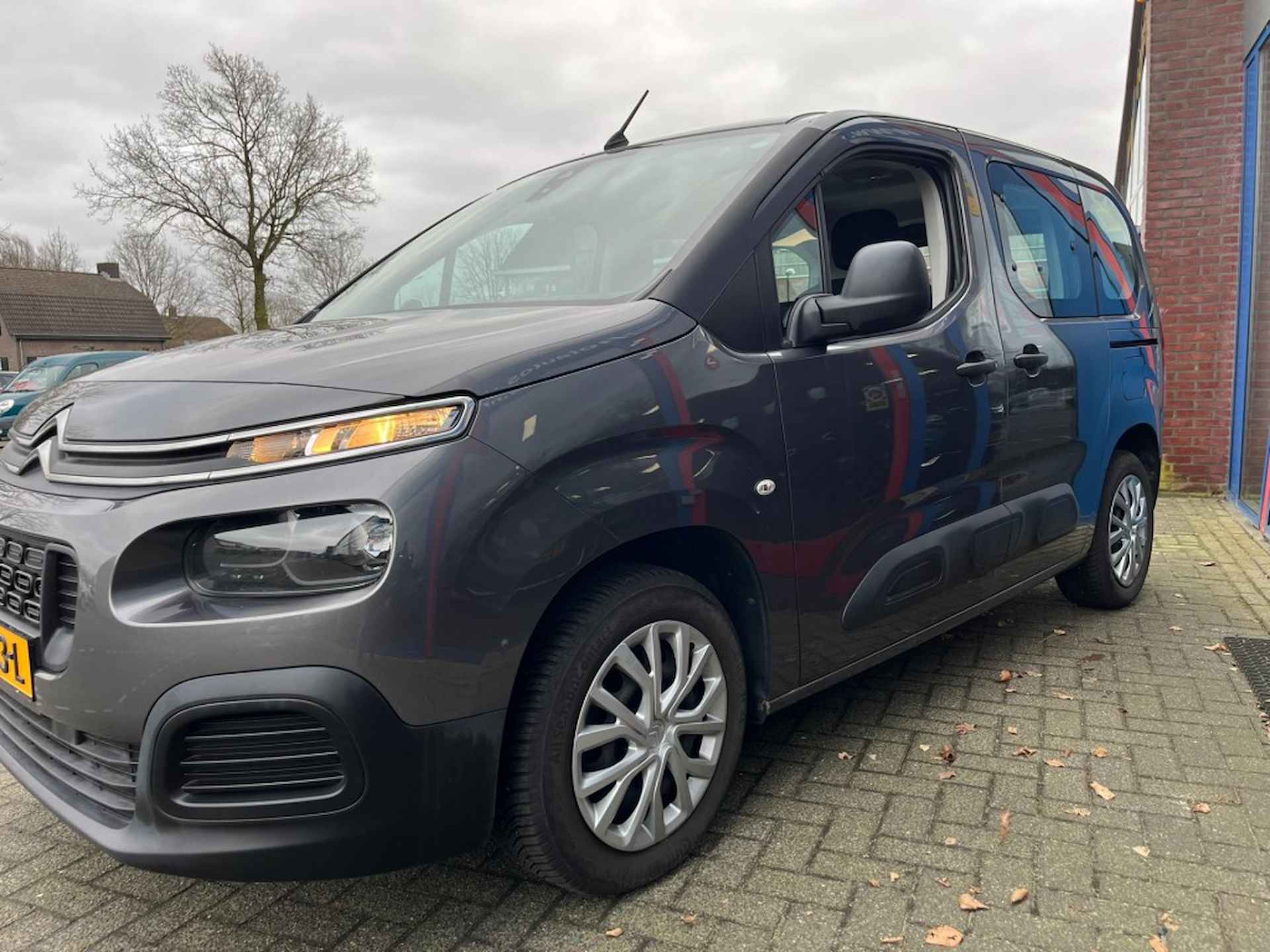 CITROEN Berlingo 1.2 110pk 5-Persoons Airco  bj2019 - 22/24