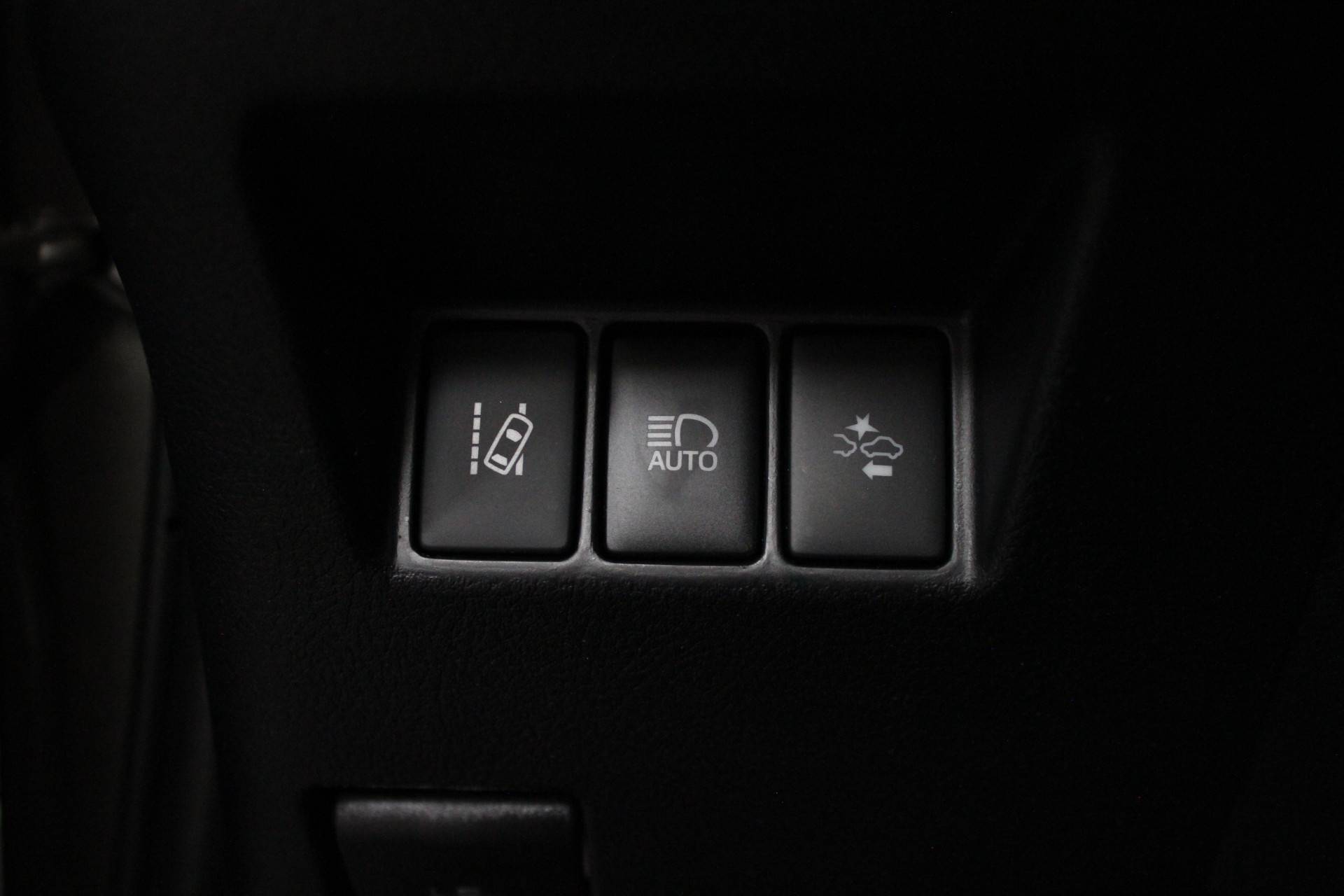 Toyota Yaris 1.5 VVT-i Executive | Navigatie | Achteruitrijcamera | Automaat | - 20/24
