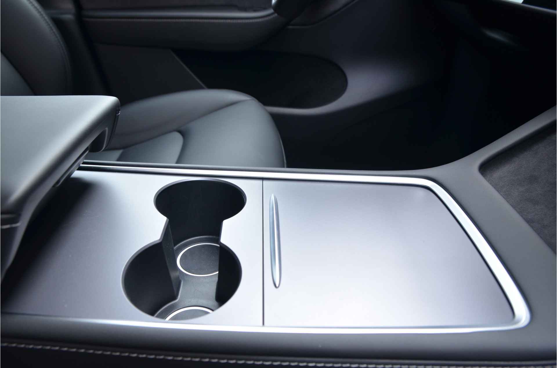 Tesla Model Y Long Range 75 kWh AutoPilot, Parkeersensoren, Rijklaar prijs - 4/33