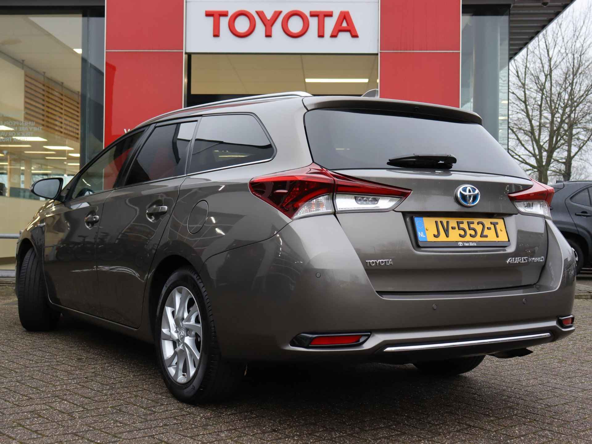 Toyota Auris Touring Sports 1.8 Hybrid Executive, Parkeersensoren - 9/40