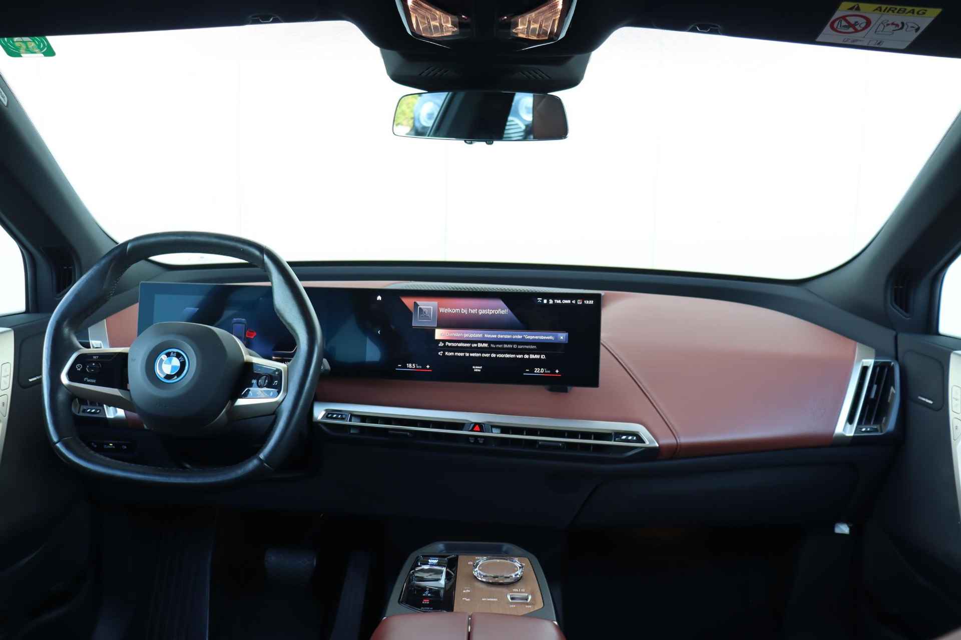 BMW iX xDrive40 High Executive 77 kWh / Harman Kardon / Co-Pilot Pack / Panoramadak / Trekhaak / - 19/34