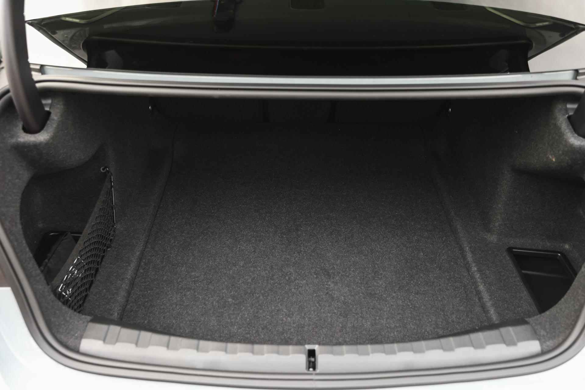 BMW 3-serie M340d xDrive High Executive Automaat / Schuif-kanteldak / Sportstoelen / M Adaptief onderstel / Adaptieve LED / Comfort Access / Stuurverwarming - 39/40