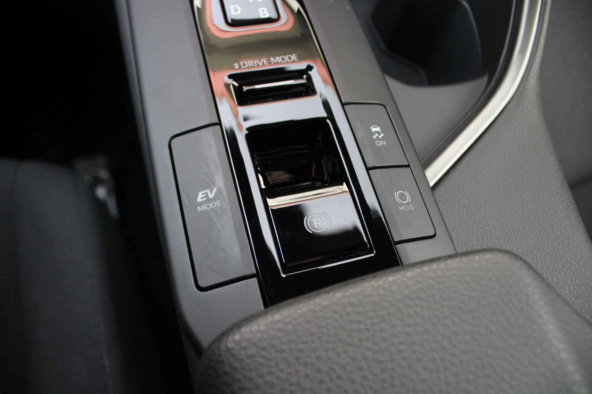 Toyota C-HR 1.8 Hybrid First Edition Automaat 360 Camera, Elektrische Achterklep, Draadloze Apple Carplay\Android Auto, Navigatie - 26/54