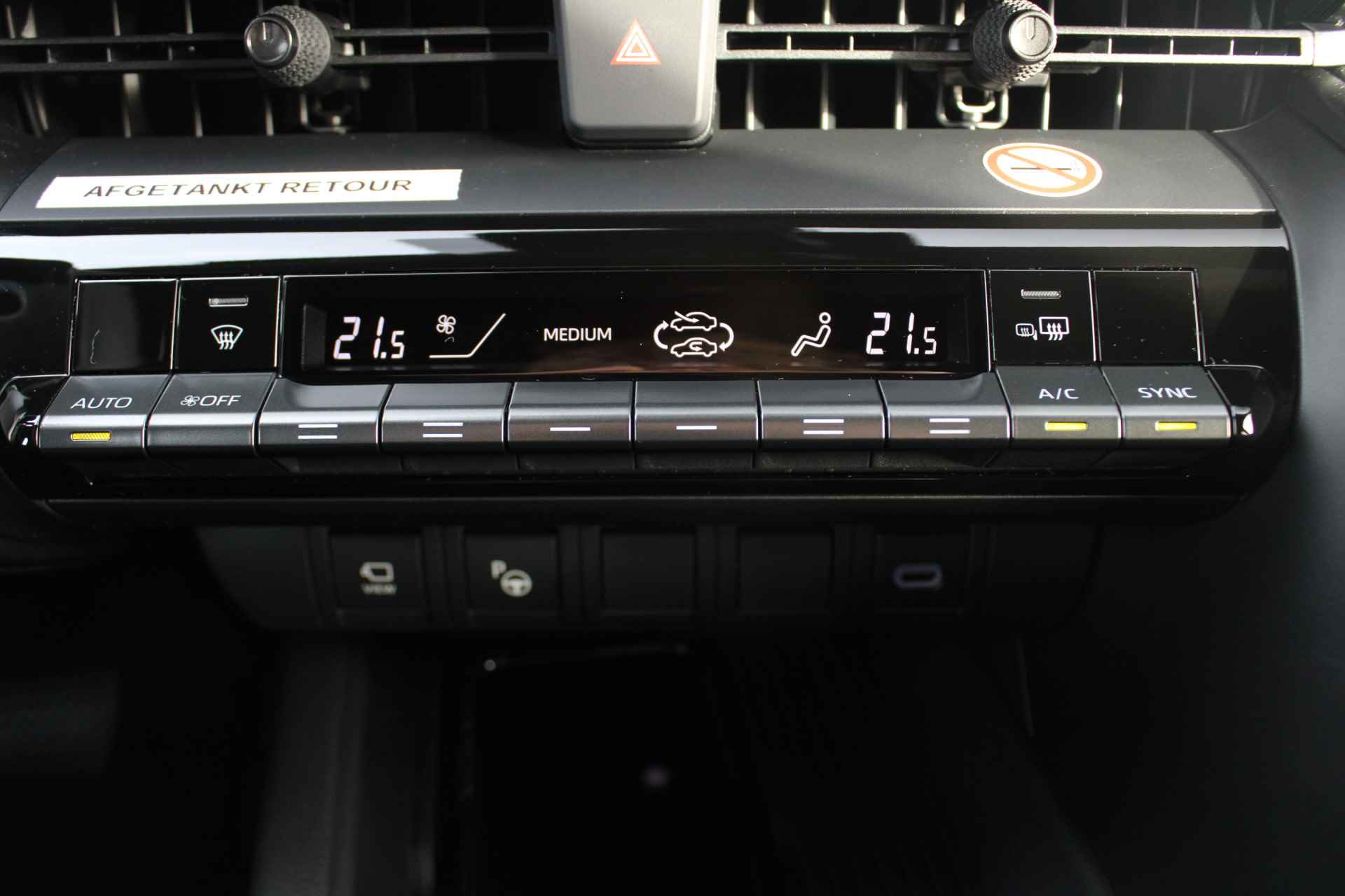 Toyota C-HR Hybrid 140 First Edition Automaat Bi-tone Premium lak , NL Auto 360 Camera, Elektrische Achterklep, Draadloze Apple Carplay\Android Auto, Navigatie - 32/54
