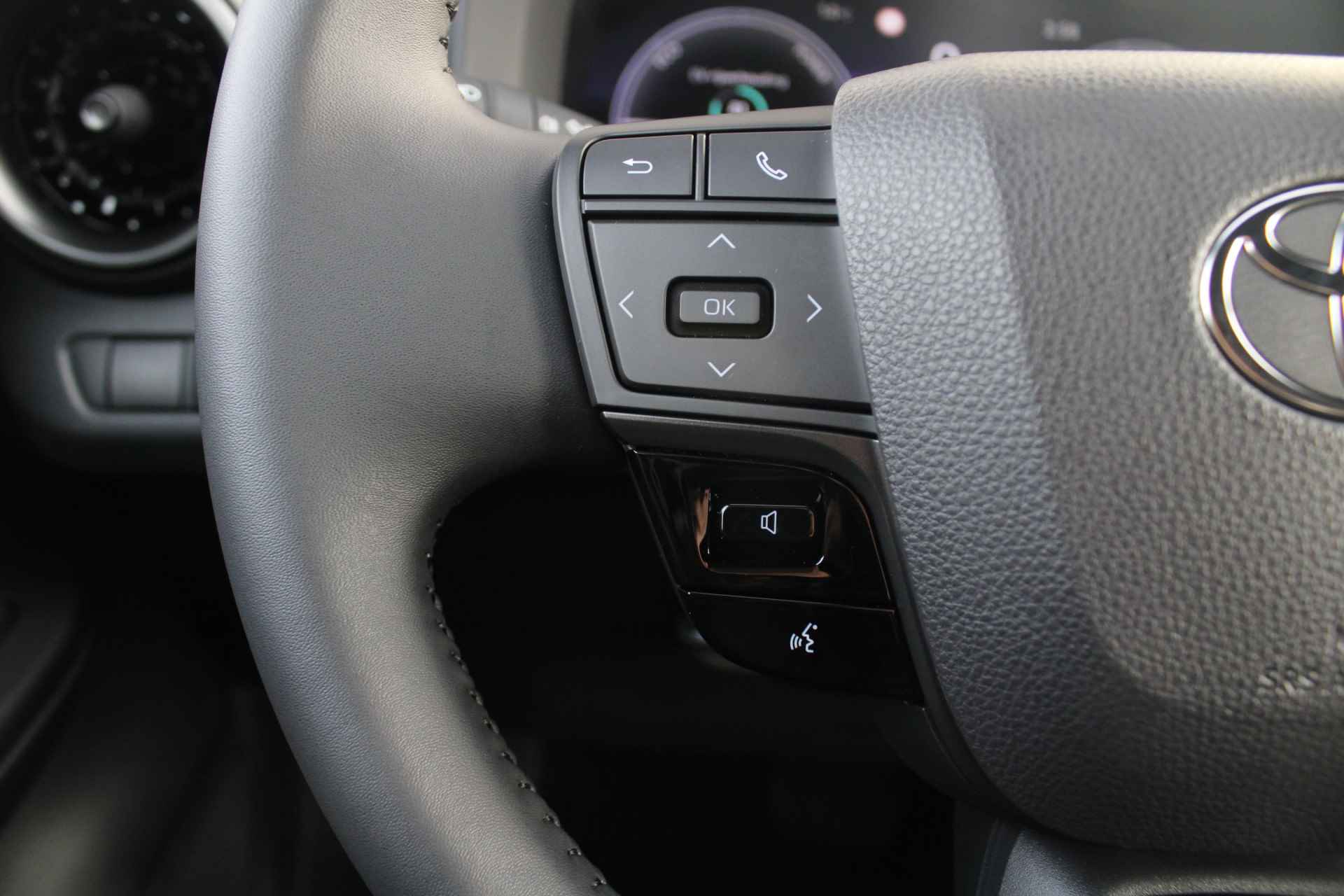 Toyota C-HR 1.8 Hybrid First Edition Automaat 360 Camera, Elektrische Achterklep, Draadloze Apple Carplay\Android Auto, Navigatie - 40/54