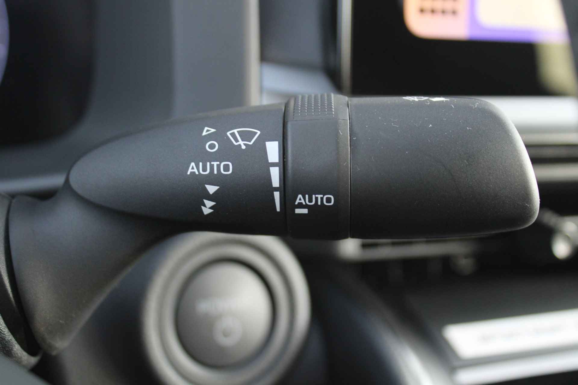 Toyota C-HR Hybrid 140 First Edition Automaat Bi-tone Premium lak , NL Auto 360 Camera, Elektrische Achterklep, Draadloze Apple Carplay\Android Auto, Navigatie - 43/54