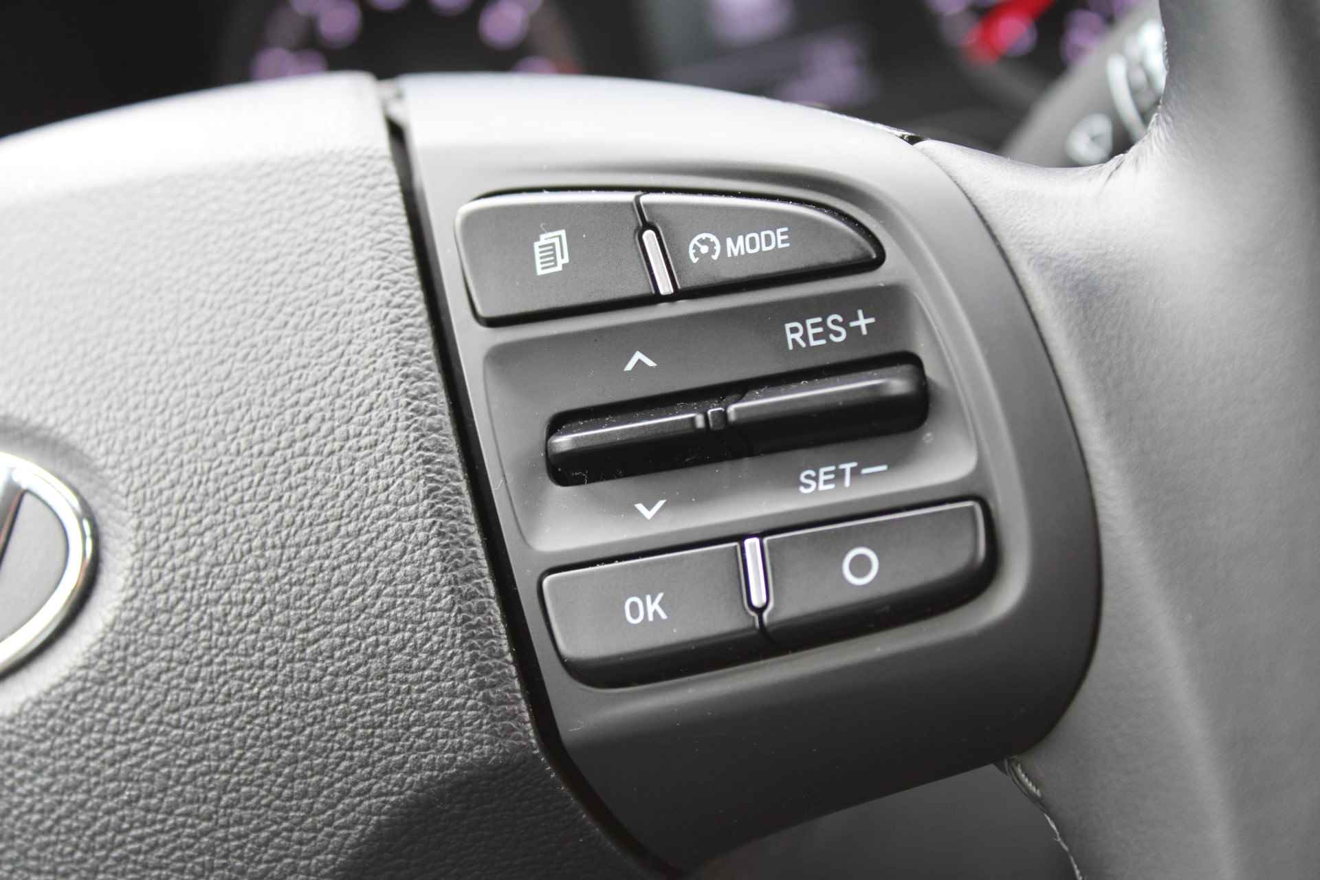 Hyundai i10 1.0 Comfort | LM velgen | Privacy glass | Uitlaatsierstuk dubbel | NL auto - 22/23