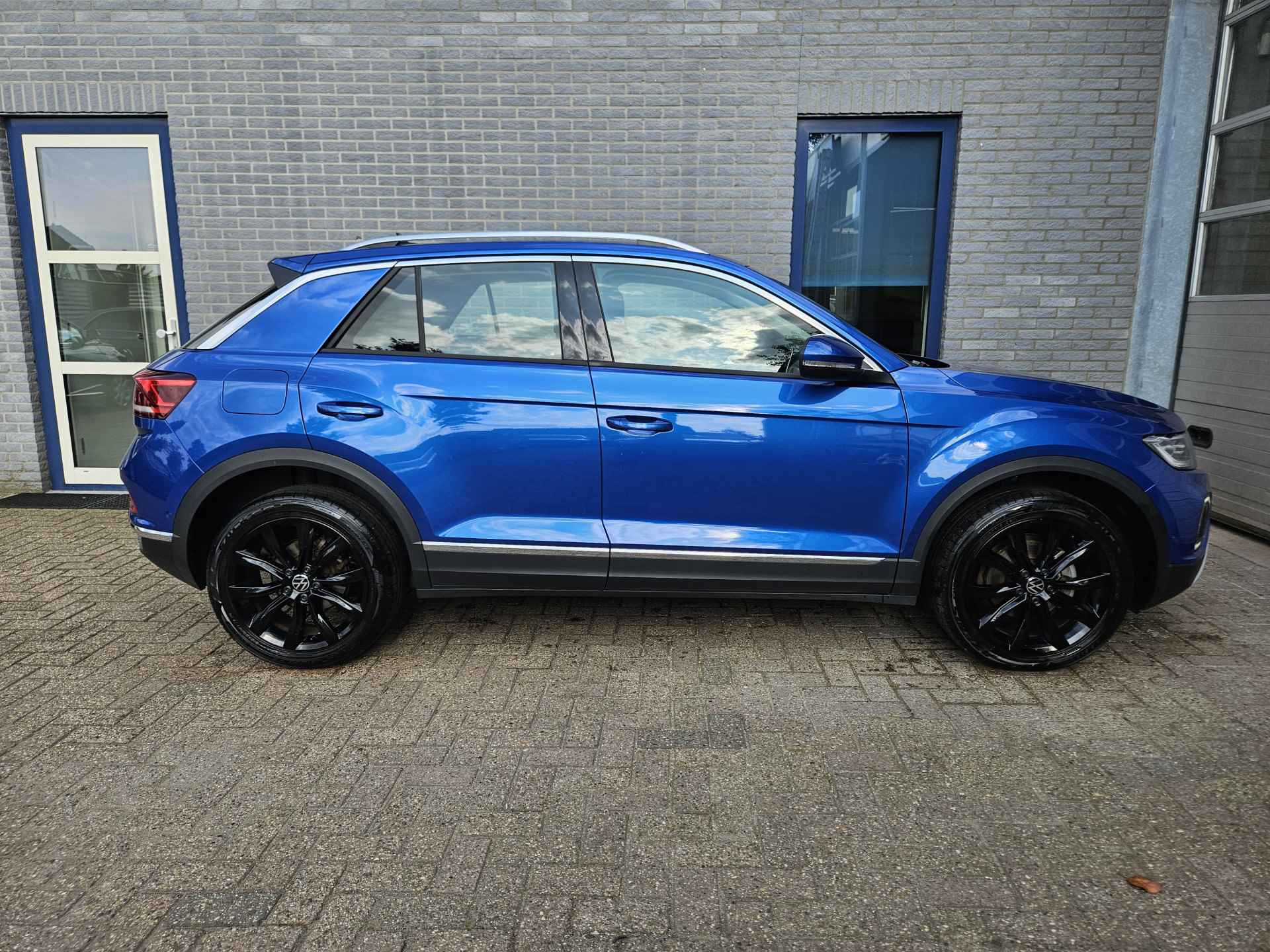 Volkswagen T-Roc 1.5 TSI Style Plus Inclusief afleveringskosten - 2/23