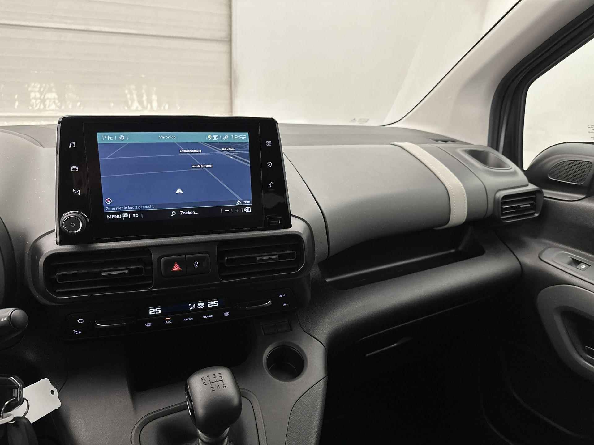 Citroen Berlingo XL Feel 110pk 7-zits | Navigatie | Climate Control | Cruise Control | Parkeersensoren v+a | Apple Carplay / Android Auto | DAB+ radio | Bluetooth | Automatisch dimlicht | Regensensor | 2x Schuifdeur | All seasonbanden | - 23/31