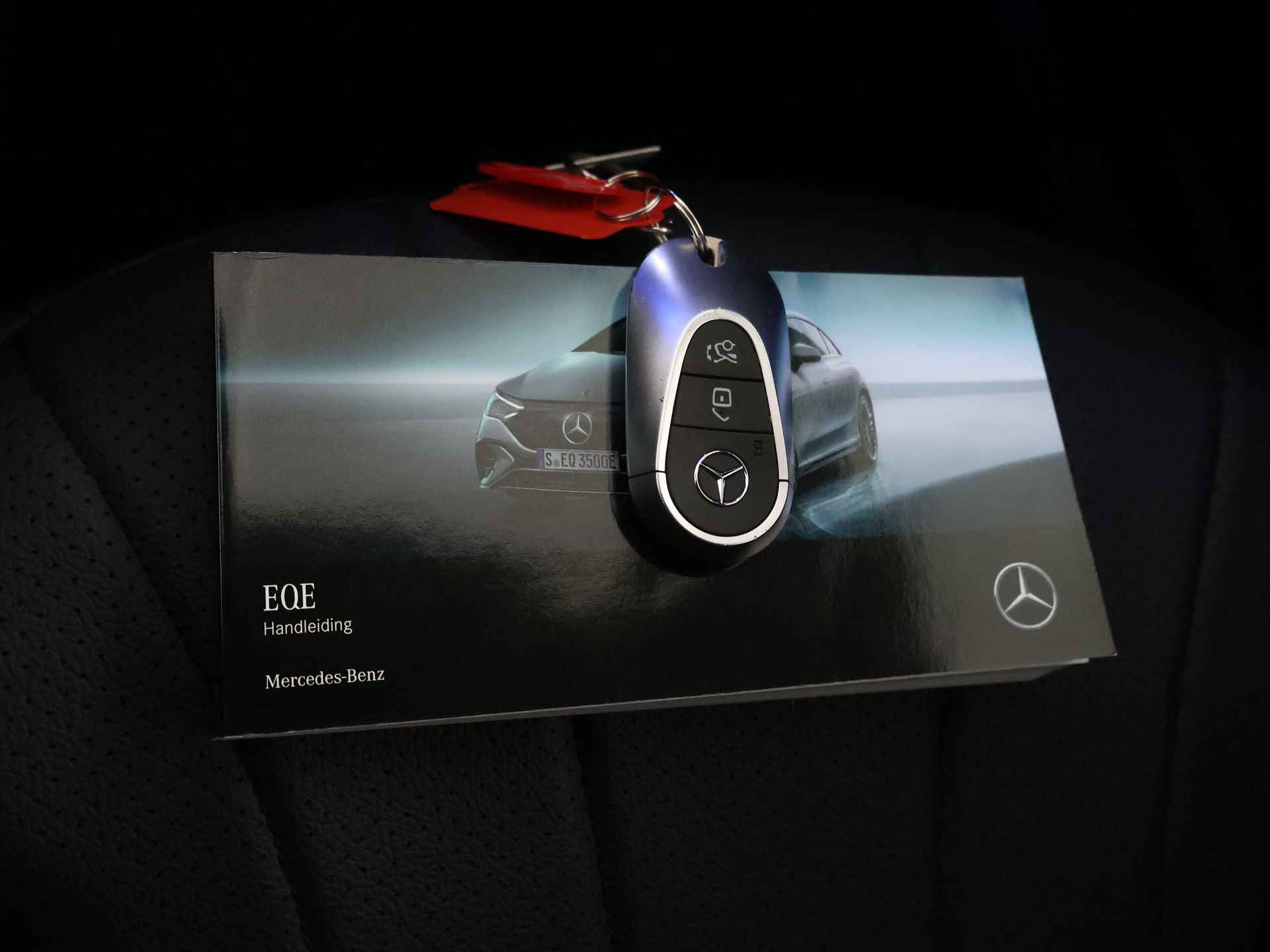 Mercedes-Benz EQE 350+ Launch Edition AMG Line 91 kWh | Trekhaak | Alarm | Rijassistentiepakket | Memorypakket | Dodehoek assistent | Keyless Go | Car Play | LED | Inclusief 24 MB Premium Certified garantie voor Europa. - 15/45