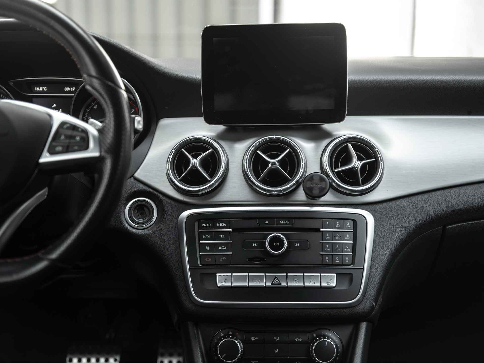 Mercedes-Benz CLA-Klasse Shooting Brake 200 AMG | Night pakket | Licht-/zichtpakket | Navi Garmin | Apple Carplay / Android auto | Stoelverwarming | LED HighPerform. | Active Park Assist | - 12/62