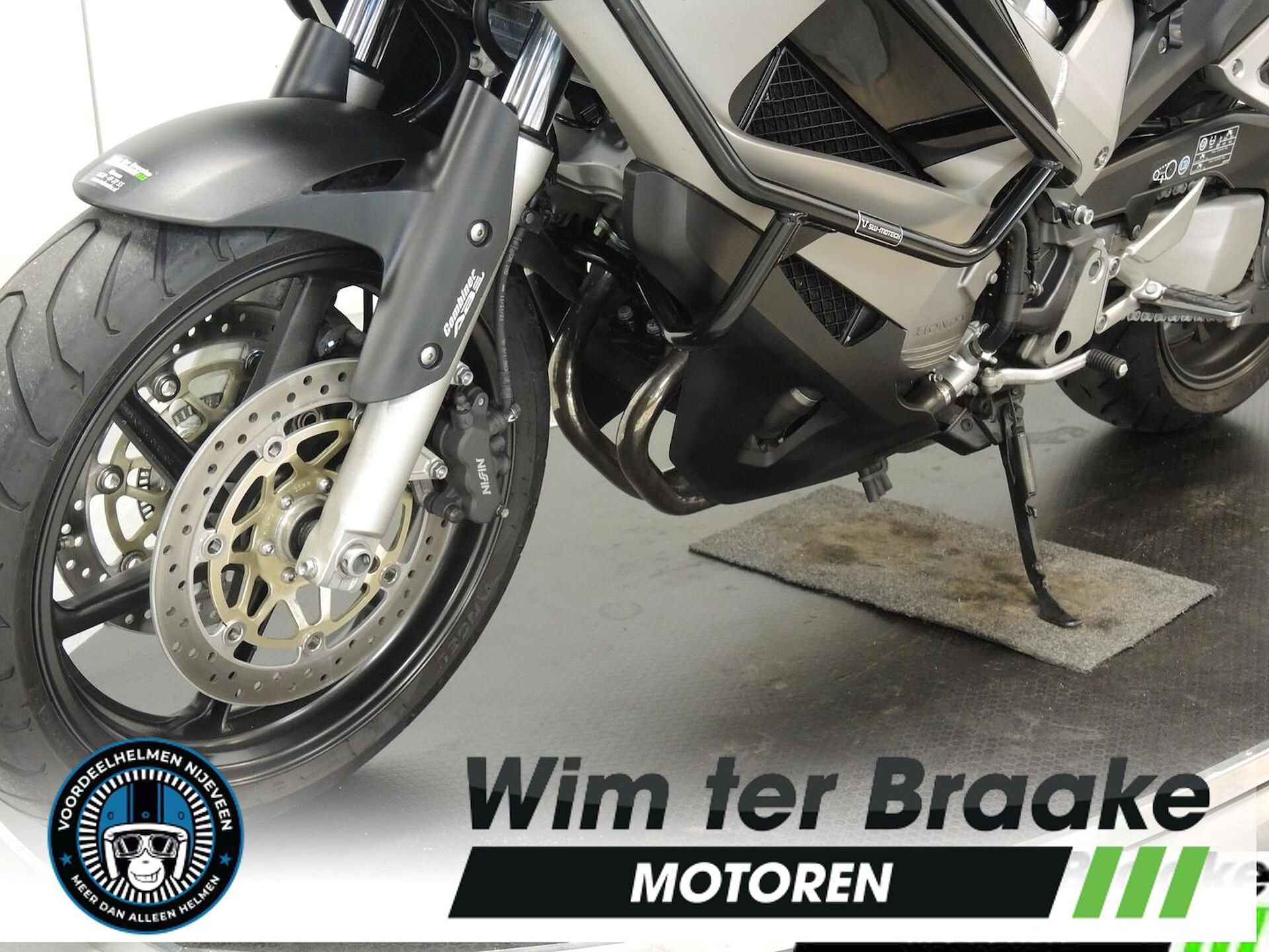 HONDA VFR 800 X ABS - 2013 - 6/17