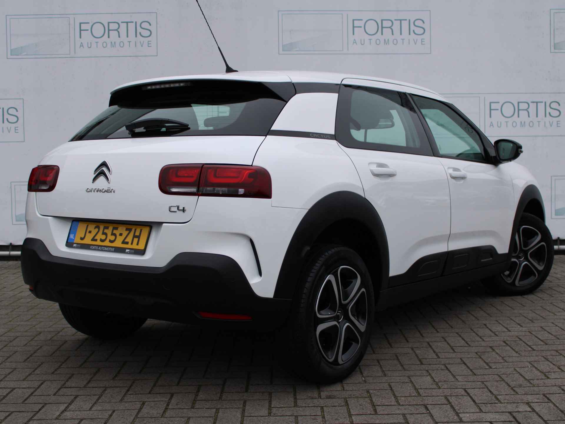 Citroën C4 Cactus 1.2 PureTech Business NL AUTO | NAVI | CARPLAY | - 3/23