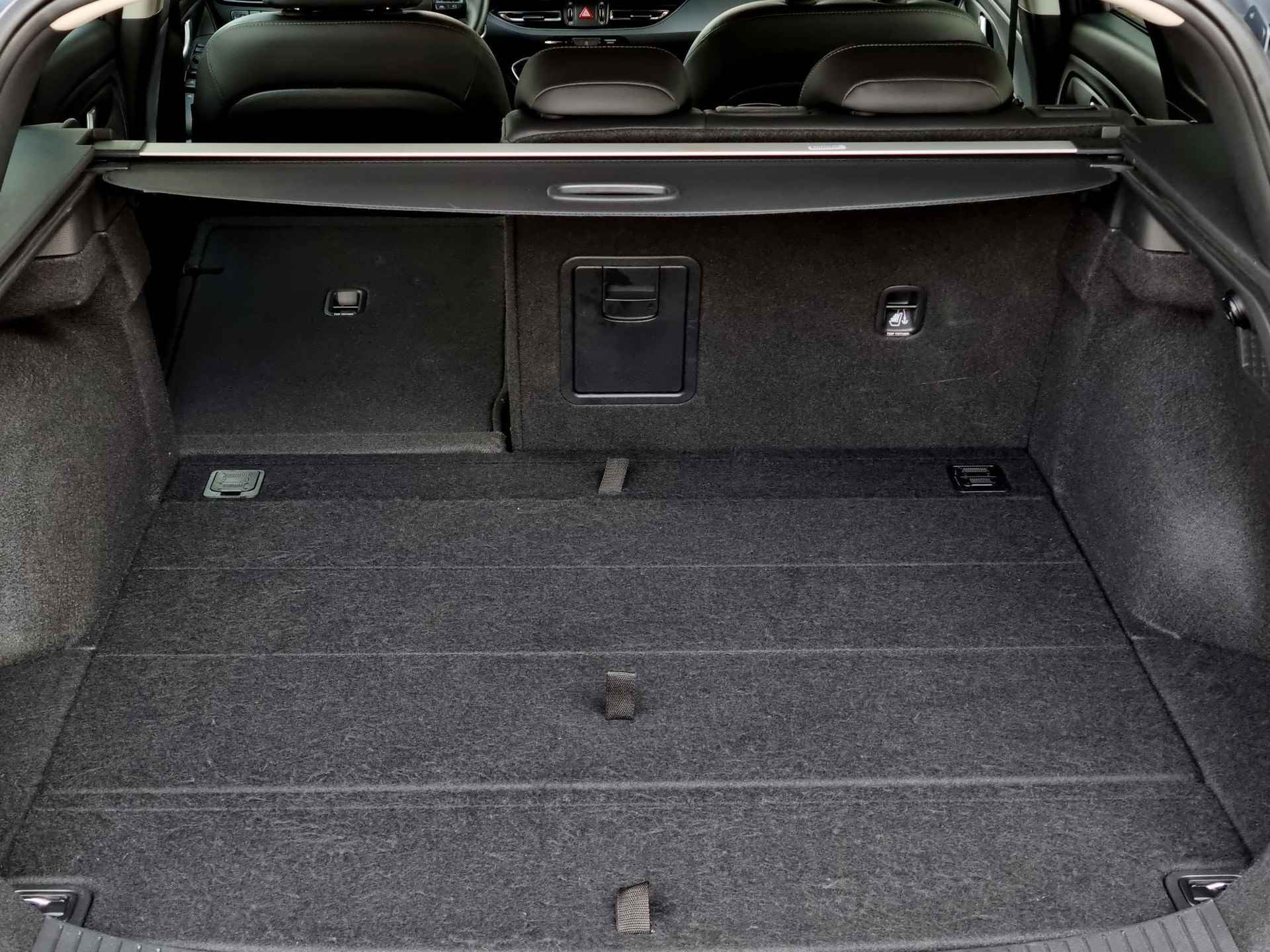 Hyundai i30 Wagon 1.5 T-GDi MHEV Premium / Private Lease Vanaf €629,- / - 29/45