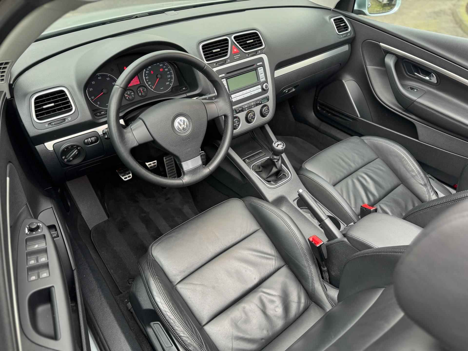 Volkswagen Eos 2.0 Cabrio Pano Stoel VW D.riem VV Dealeronderhouden Leder Xenon Nette staat 2 sleutels - 4/62