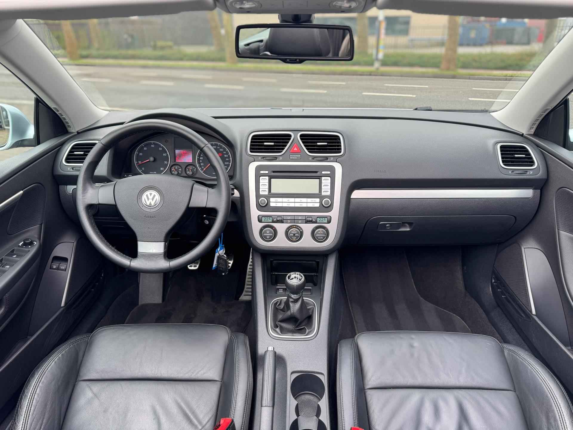 Volkswagen Eos 2.0 Cabrio Pano Stoel VW D.riem VV Dealeronderhouden Leder Xenon Nette staat 2 sleutels - 32/62