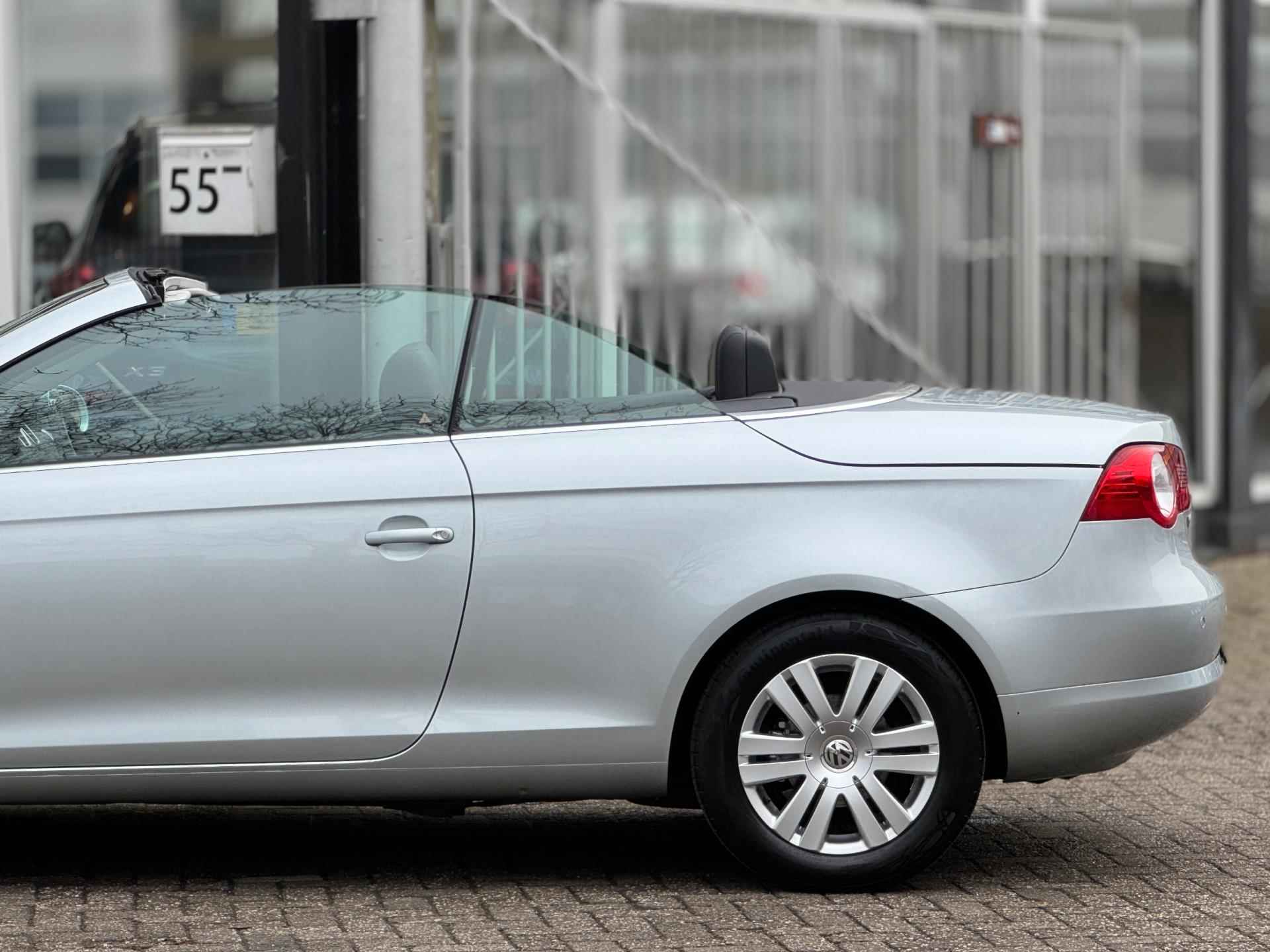 Volkswagen Eos 2.0 Cabrio Pano Stoel VW D.riem VV Dealeronderhouden Leder Xenon Nette staat 2 sleutels - 37/62