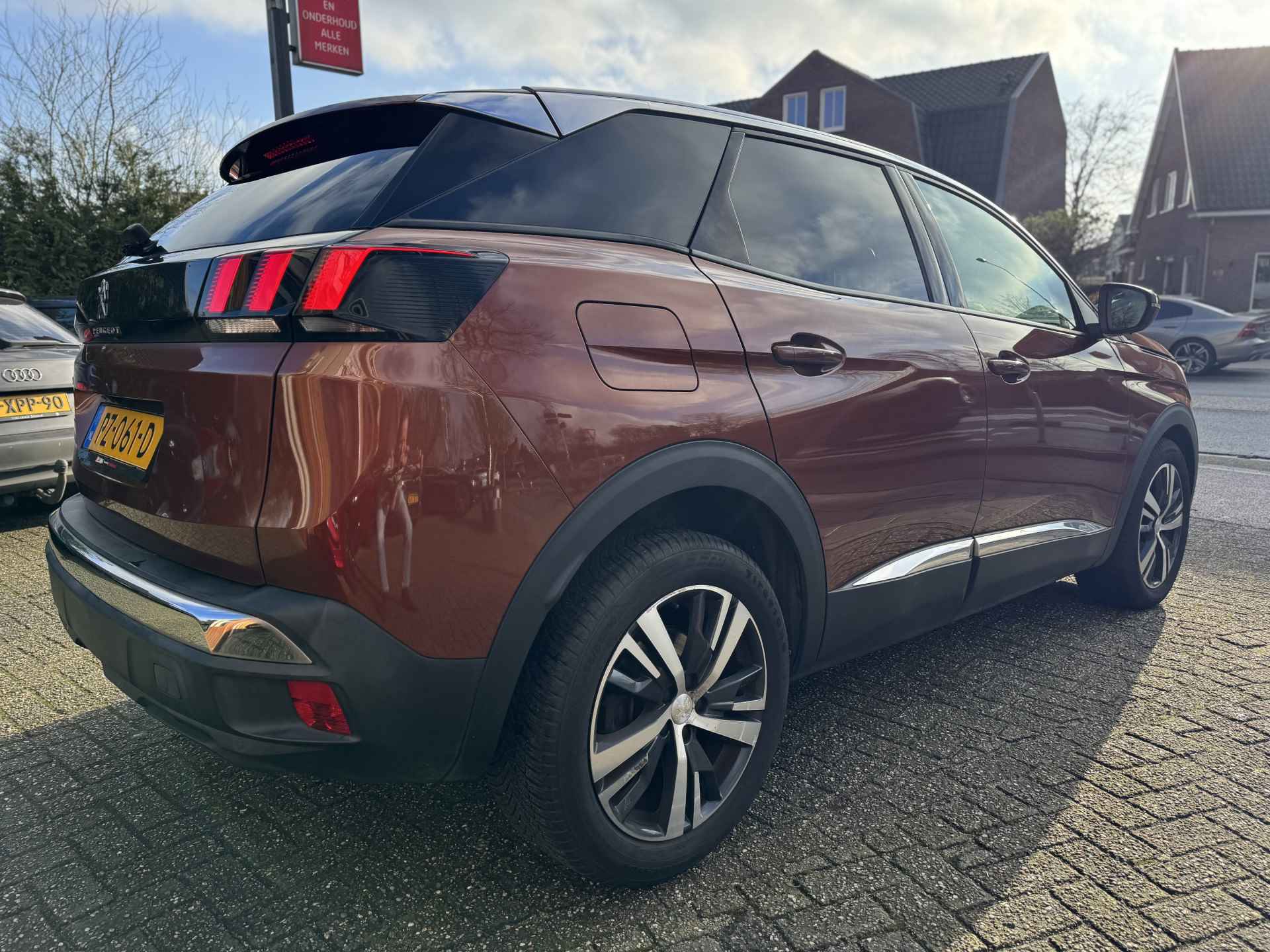 Peugeot 3008 1.6 e-THP 165pk Premium Aut. Camera | Navi - 7/32