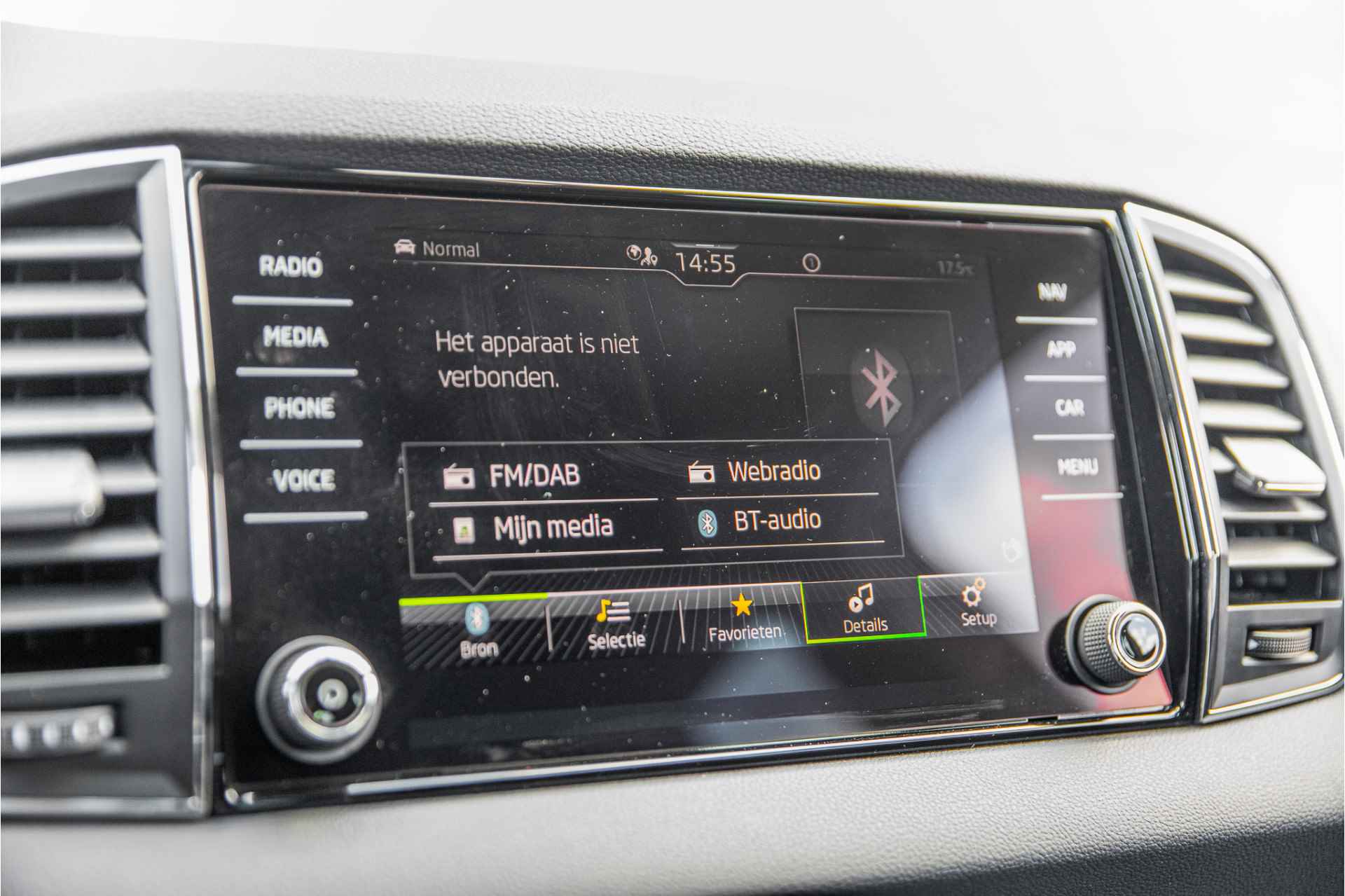 Škoda Karoq Business Edition Plus 1.5 150pk DSG | Camera | Stoelverwarming | - 30/33