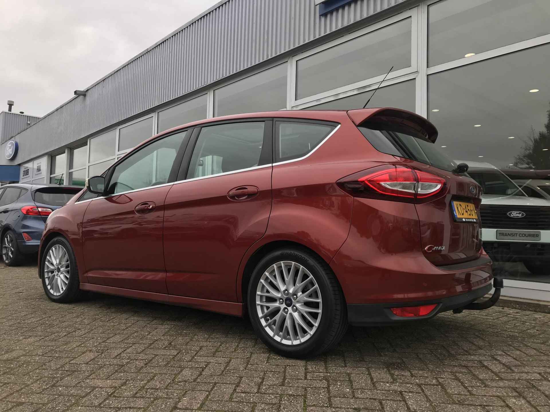 Ford C-Max Titanium 1.0 ECOboost 125pk Full Options - 6/51