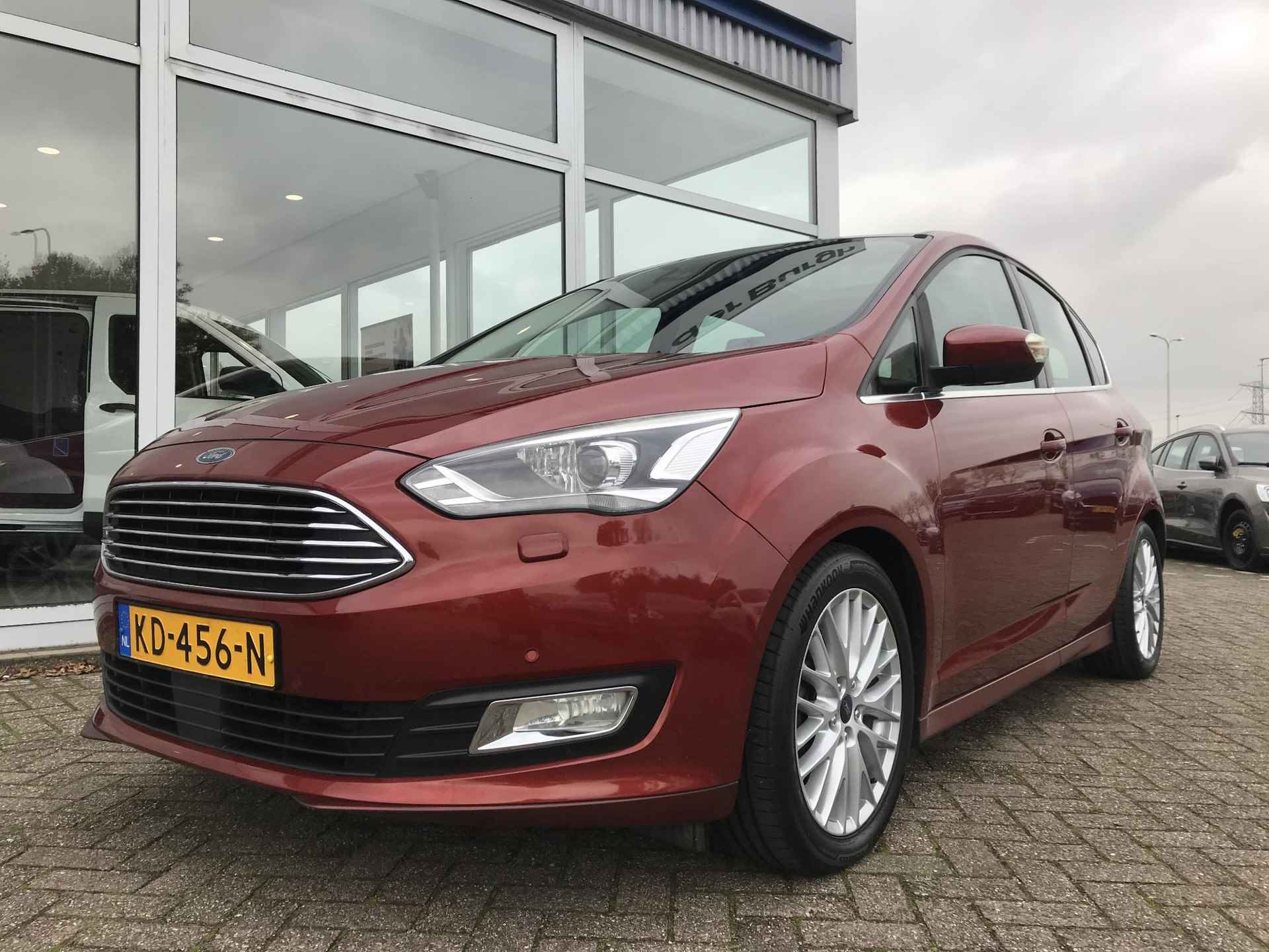 Ford C-Max Titanium 1.0 ECOboost 125pk Full Options - 25/51