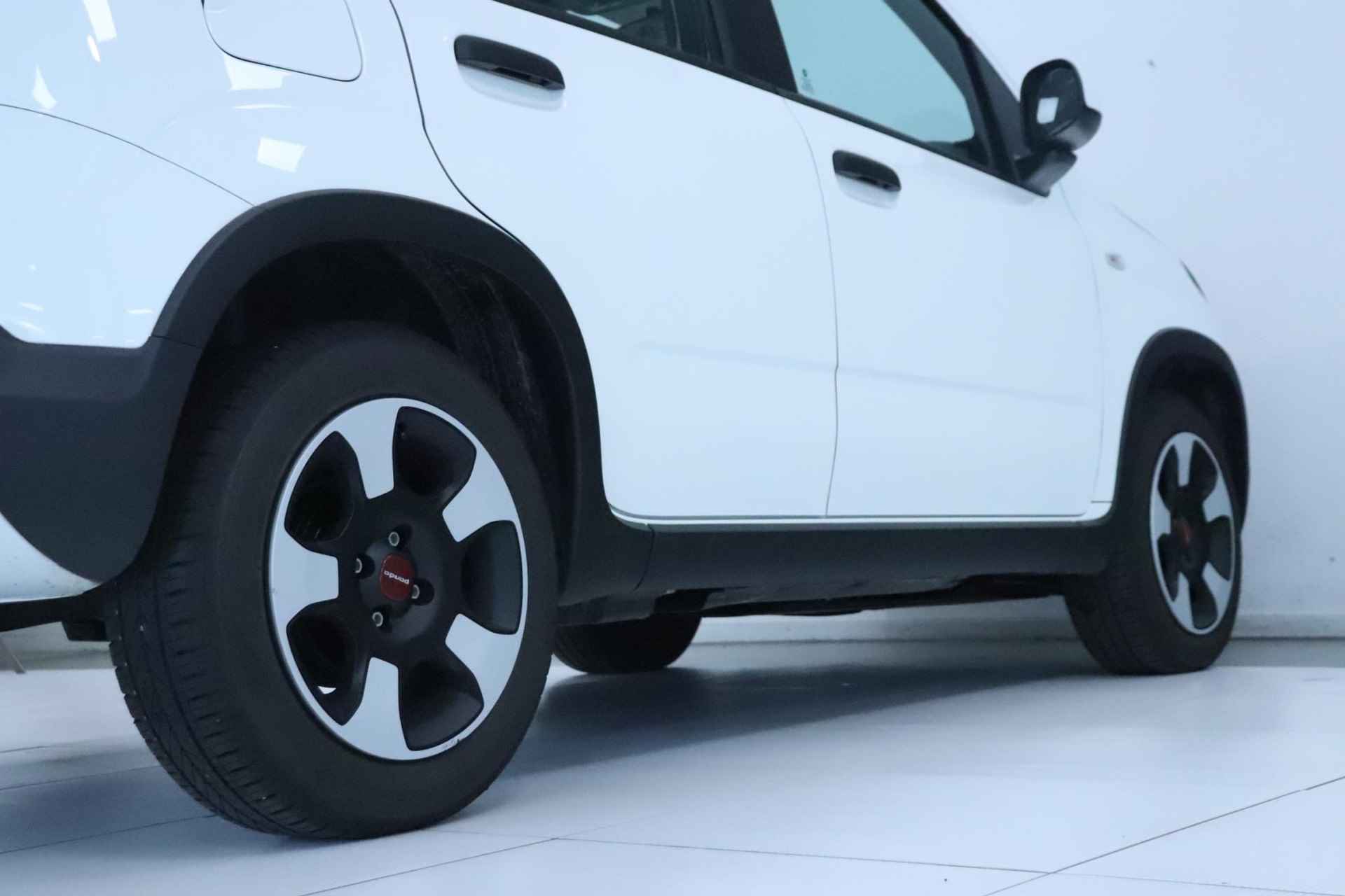 Fiat Panda 1.0 Hybrid 70PK Cross City Plus | Airco | Apple CarPlay / Android Auto | Bluetooth | - 10/26