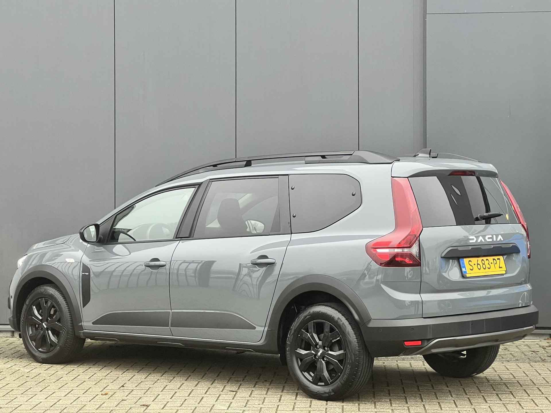 Dacia Jogger 1.0 TCe 110 Extreme 7p. - 4/23