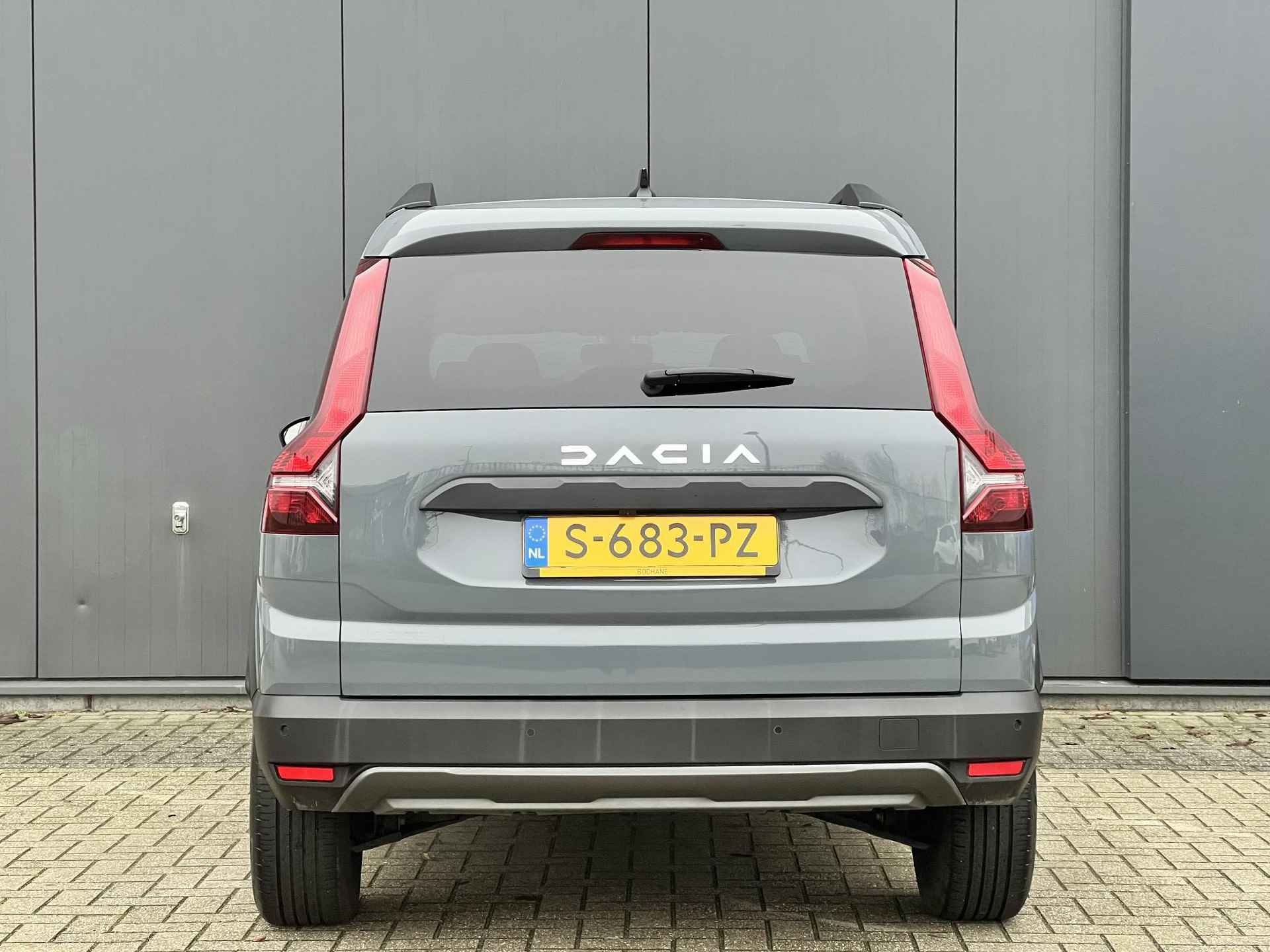 Dacia Jogger 1.0 TCe 110 Extreme 7p. - 17/23