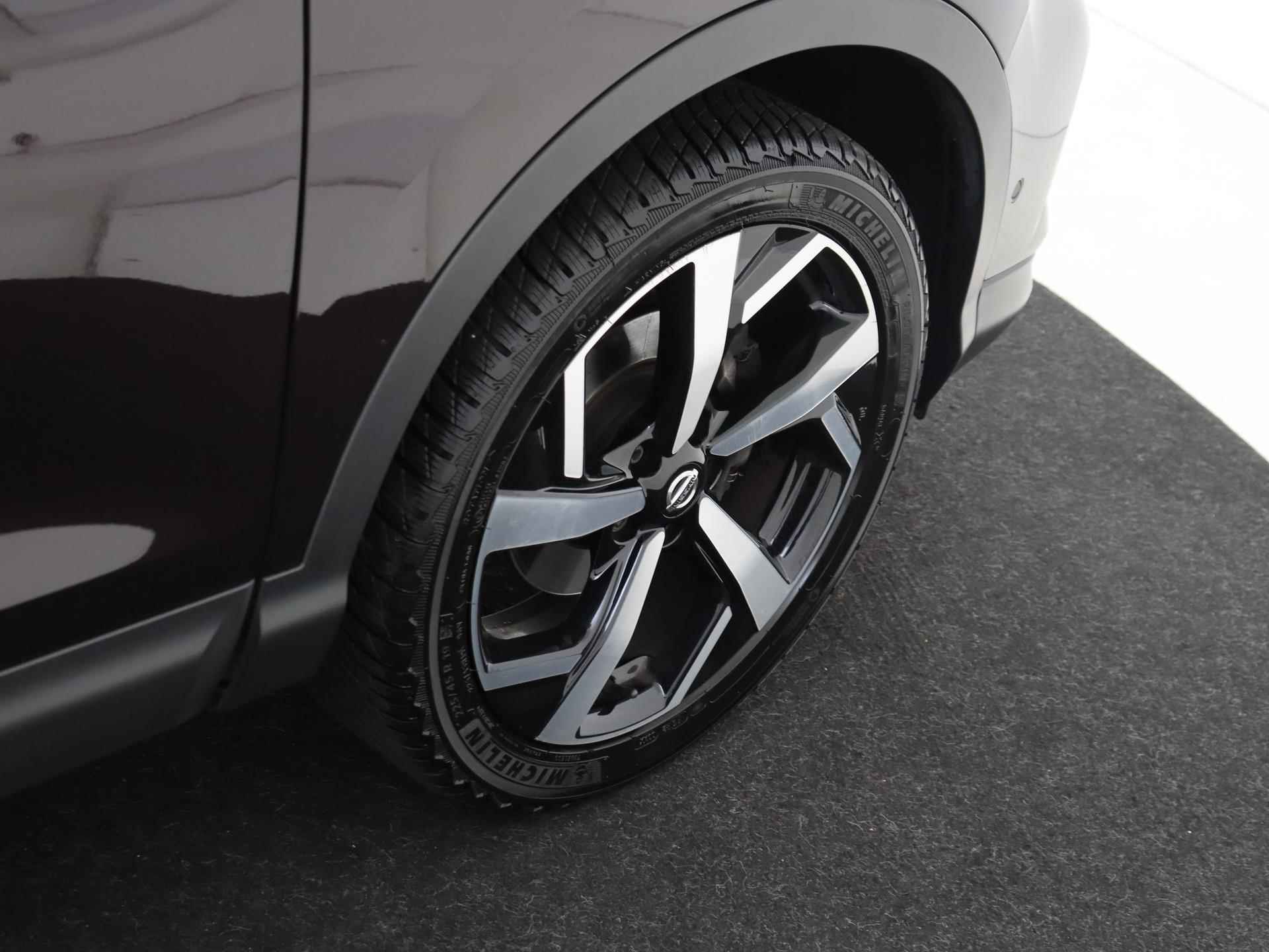 Nissan Qashqai 1.3 - 140PK DIG-T Tekna Apple Carplay/Android Auto | Navigatie | 360 Camera | 19 inch Velgen | LED Lampen | Parkeersensoren | Cruise Control Adaptief | Climate Control | 19 inch Velgen | Panoramadak | - 10/29