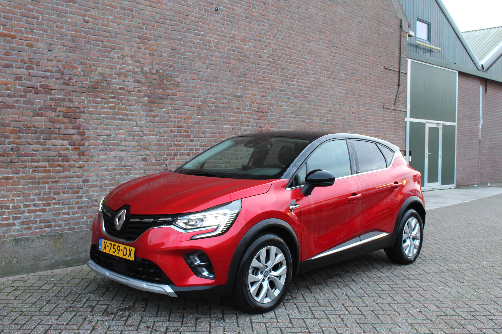 Renault Captur 1.6 E-Tech Plug-in Hybrid 160 Intens bij viaBOVAG.nl