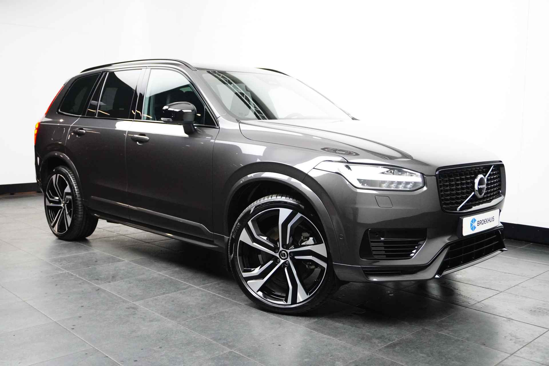 Volvo XC90 T8 Recharge AWD Ultra Dark | 22" | Luchtvering | Bowers & Wilkins | Geventileerd Nappa | Stoelmassage | 360 Camera | Gelaagd en - 4/39