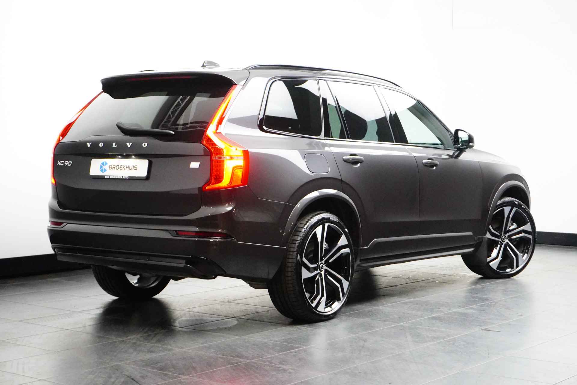 Volvo XC90 T8 Recharge AWD Ultra Dark | 22" | Luchtvering | Bowers & Wilkins | Geventileerd Nappa | Stoelmassage | 360 Camera | Gelaagd en - 5/39